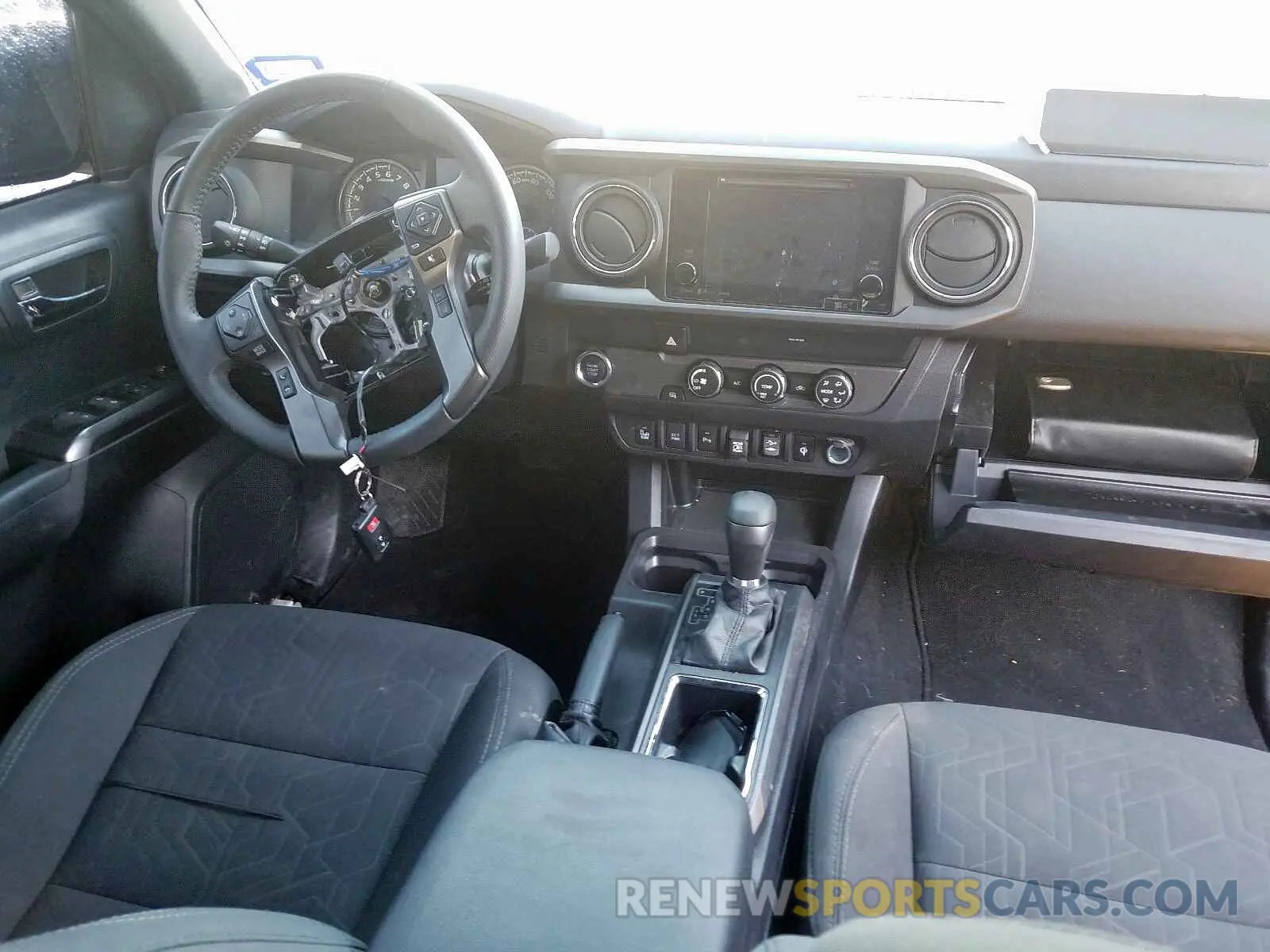 9 Photograph of a damaged car 3TMAZ5CN1KM097319 TOYOTA TACOMA 2019