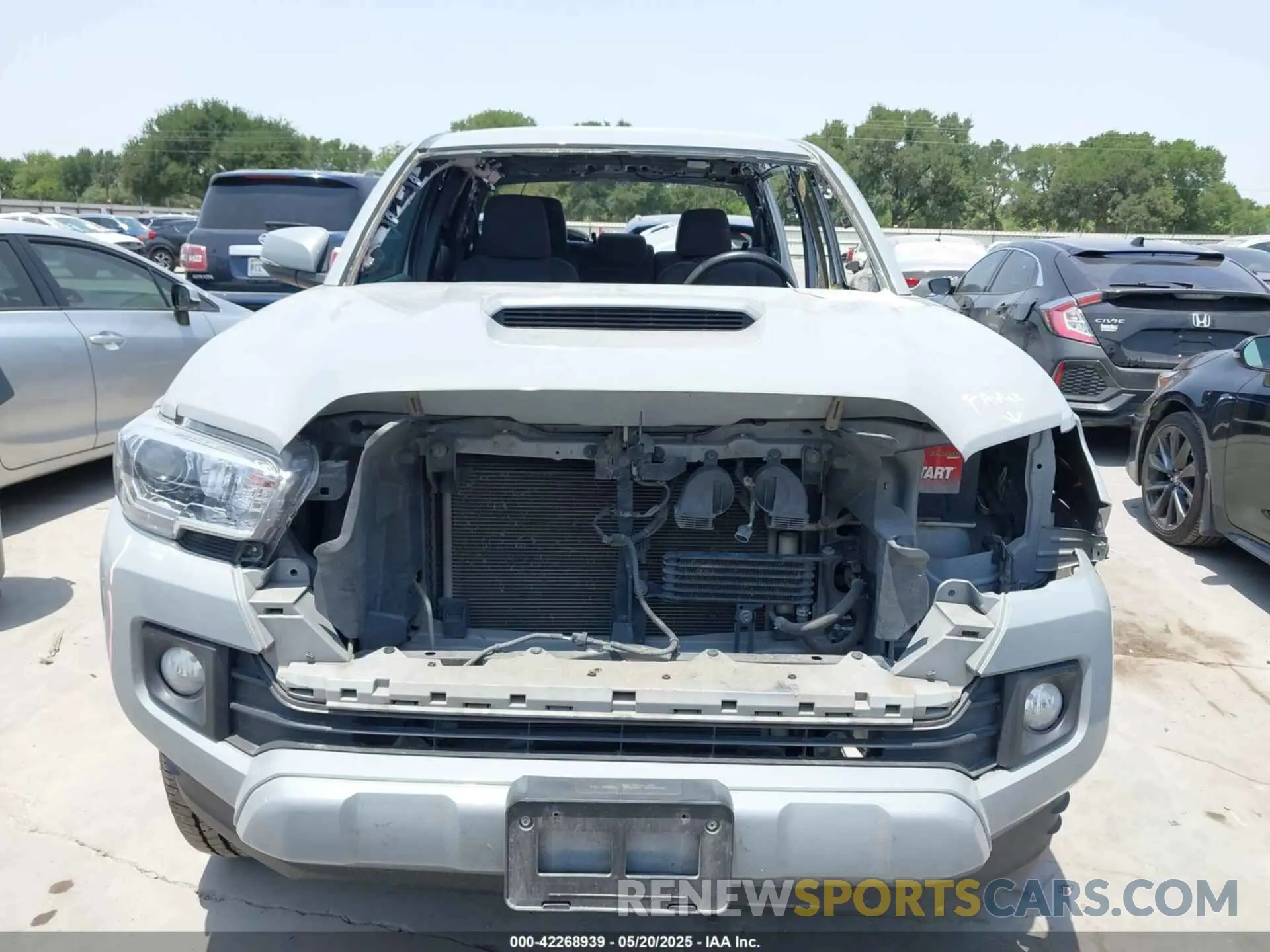 13 Фотография поврежденного автомобиля 3TMAZ5CN2KM096096 TOYOTA TACOMA 2019