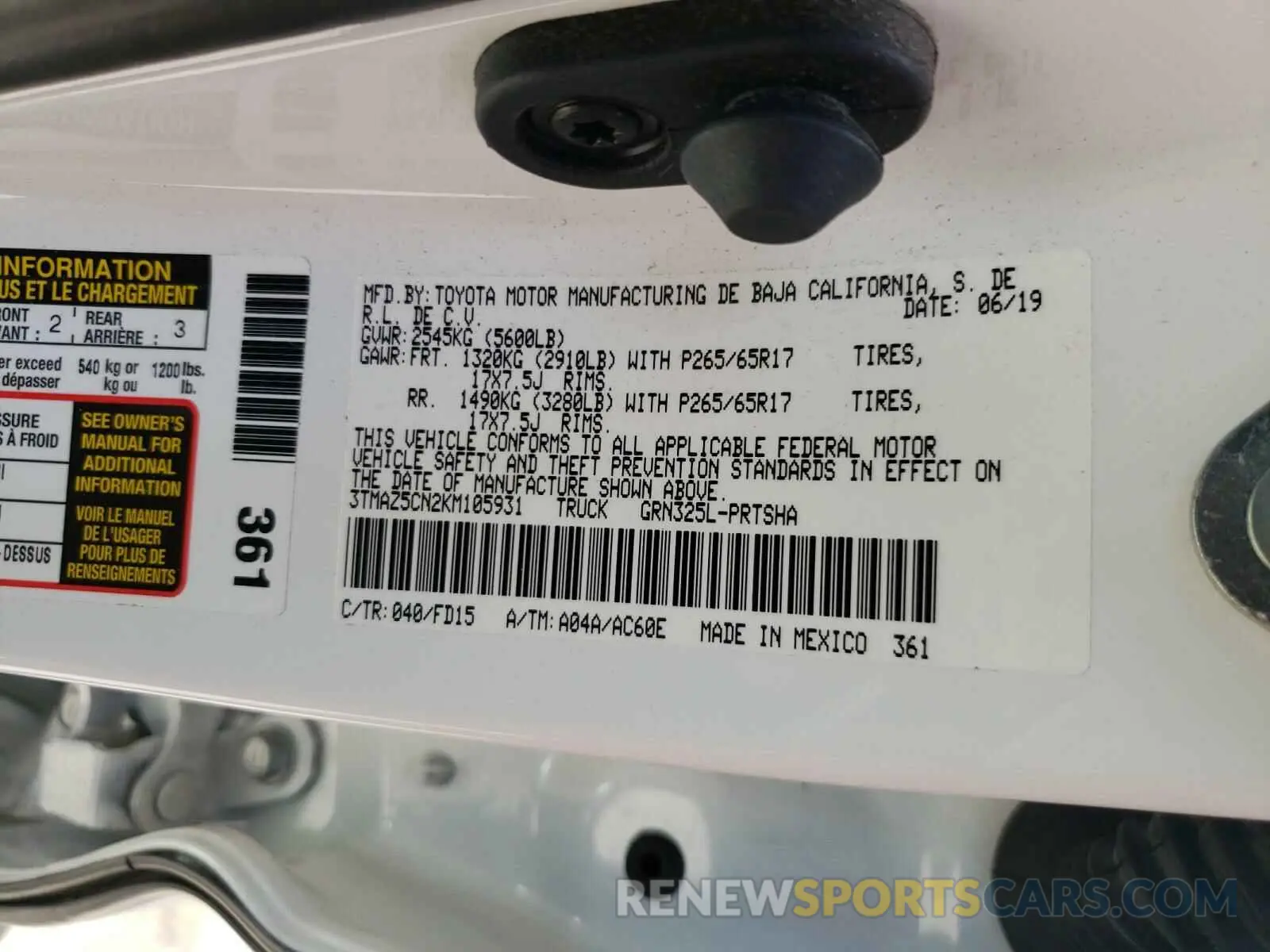 10 Photograph of a damaged car 3TMAZ5CN2KM105931 TOYOTA TACOMA 2019