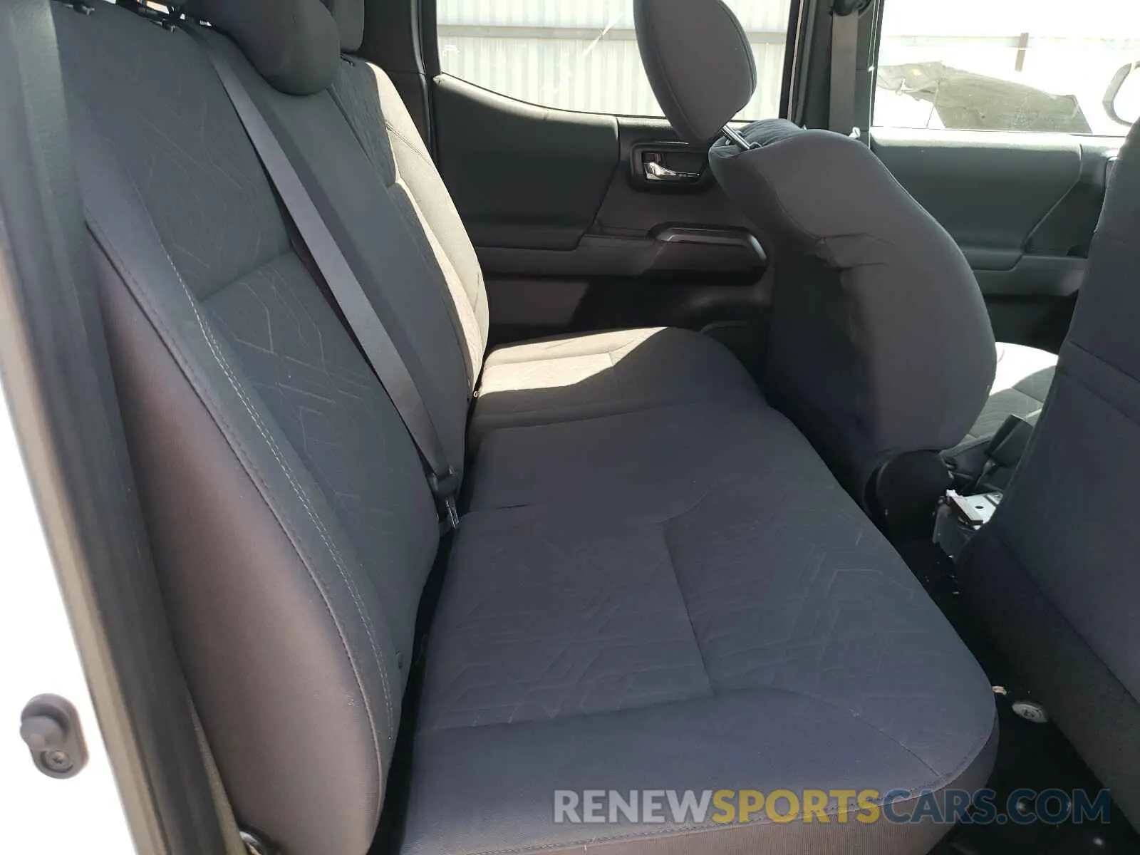 6 Photograph of a damaged car 3TMAZ5CN2KM105931 TOYOTA TACOMA 2019