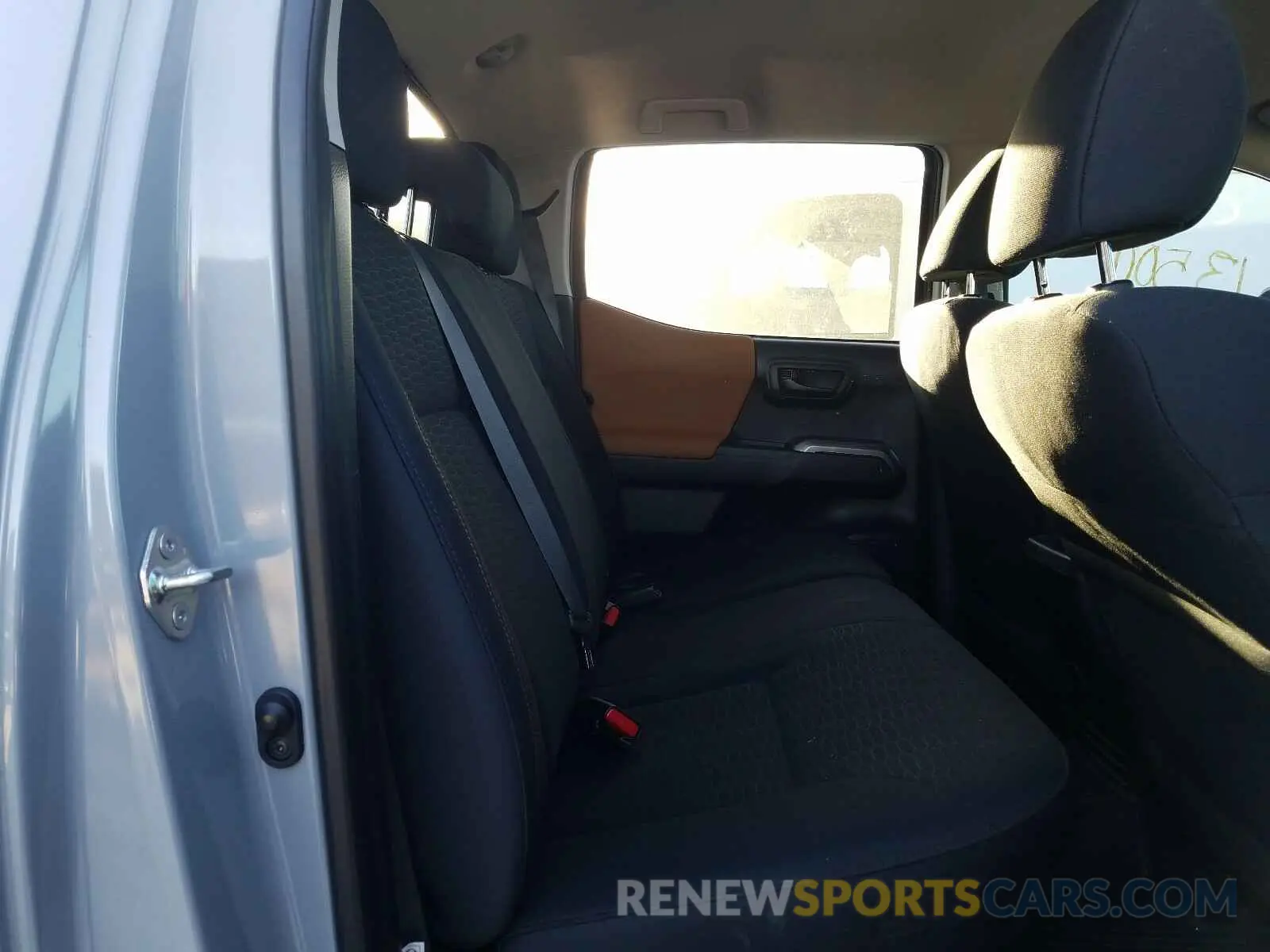 6 Photograph of a damaged car 3TMAZ5CN2KM108487 TOYOTA TACOMA 2019