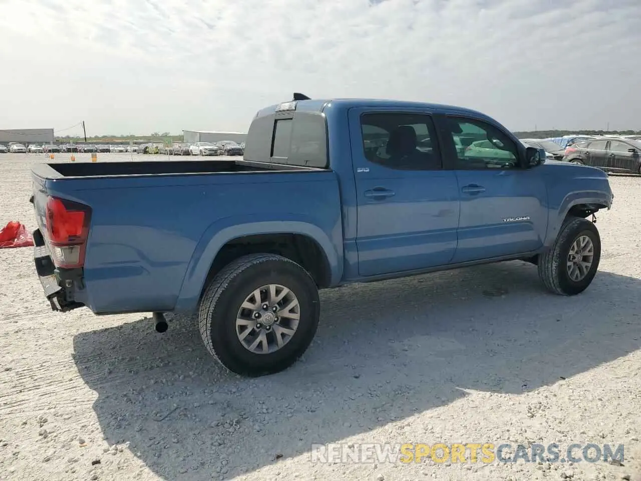3 Photograph of a damaged car 3TMAZ5CN2KM110837 TOYOTA TACOMA 2019