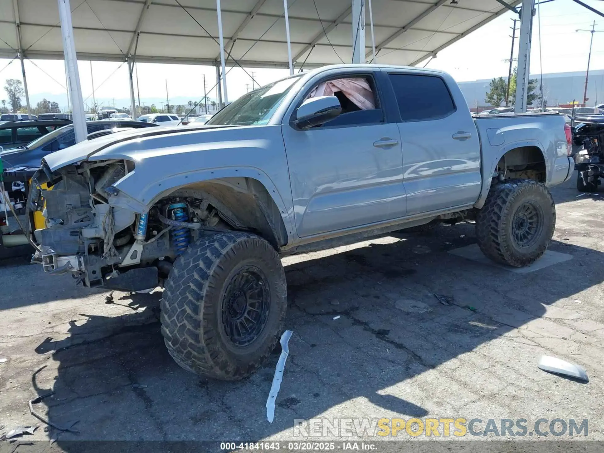 2 Photograph of a damaged car 3TMAZ5CN4KM081129 TOYOTA TACOMA 2019
