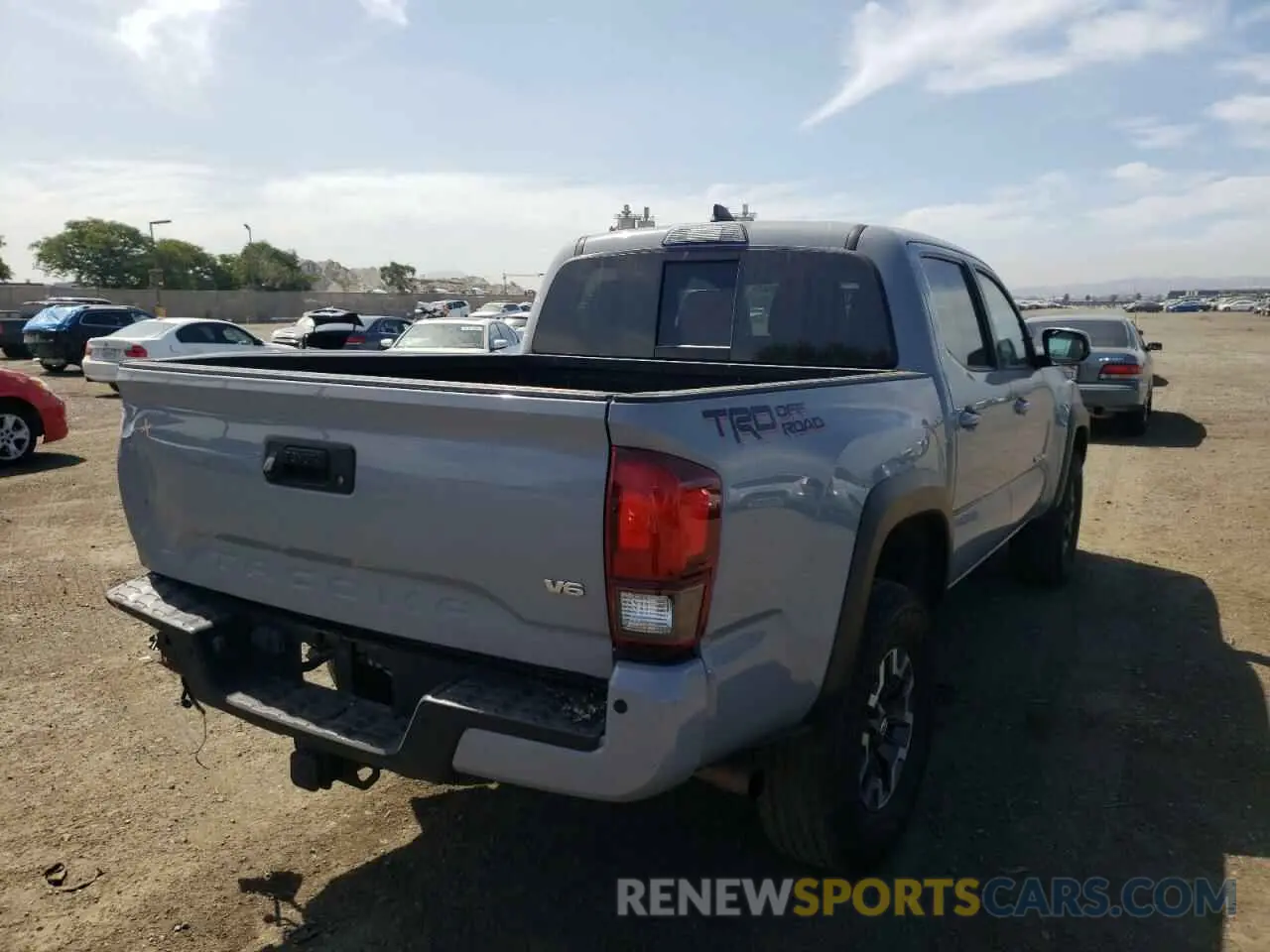 4 Photograph of a damaged car 3TMAZ5CN4KM091708 TOYOTA TACOMA 2019