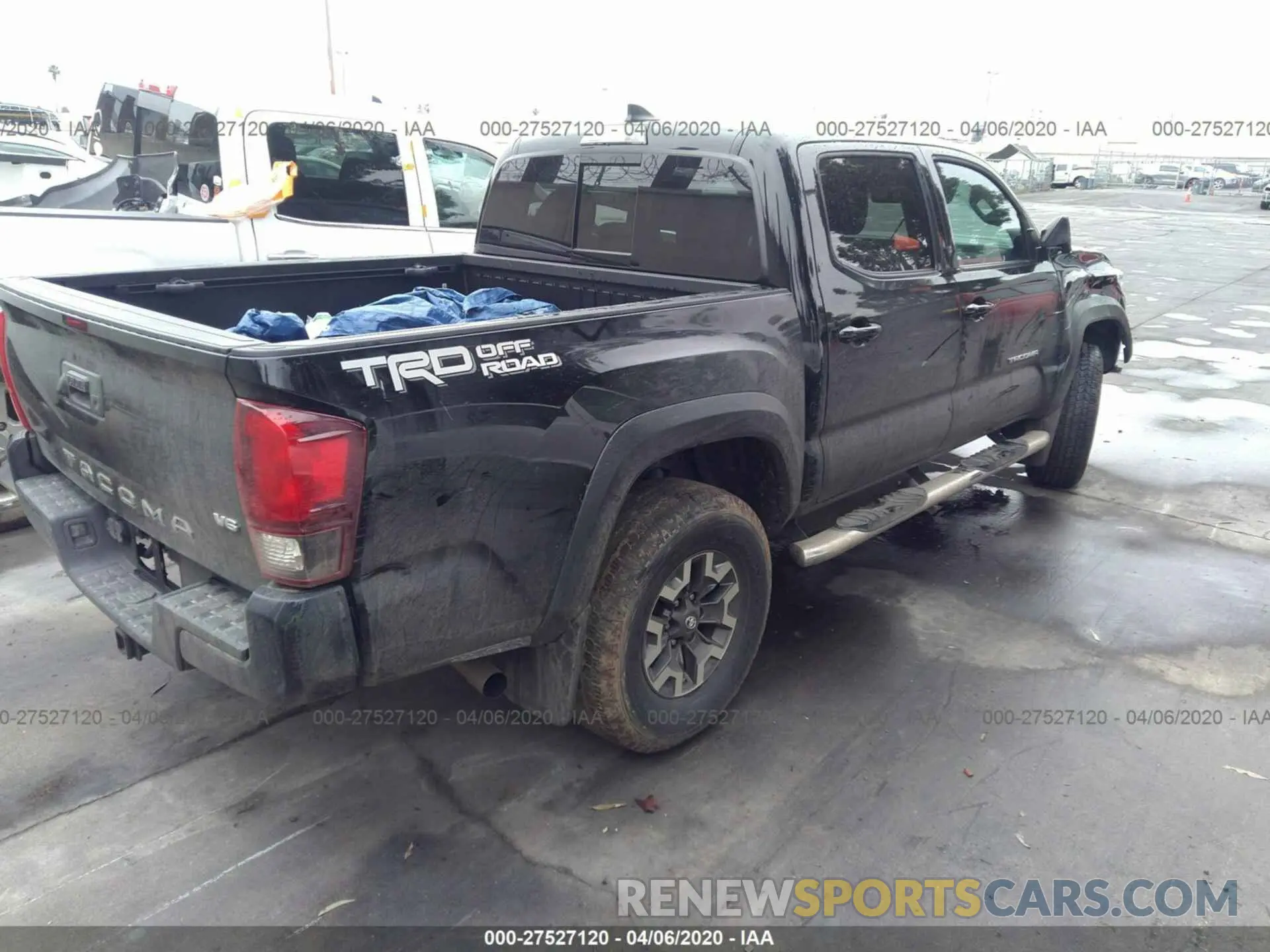 4 Photograph of a damaged car 3TMAZ5CN5KM086159 TOYOTA TACOMA 2019