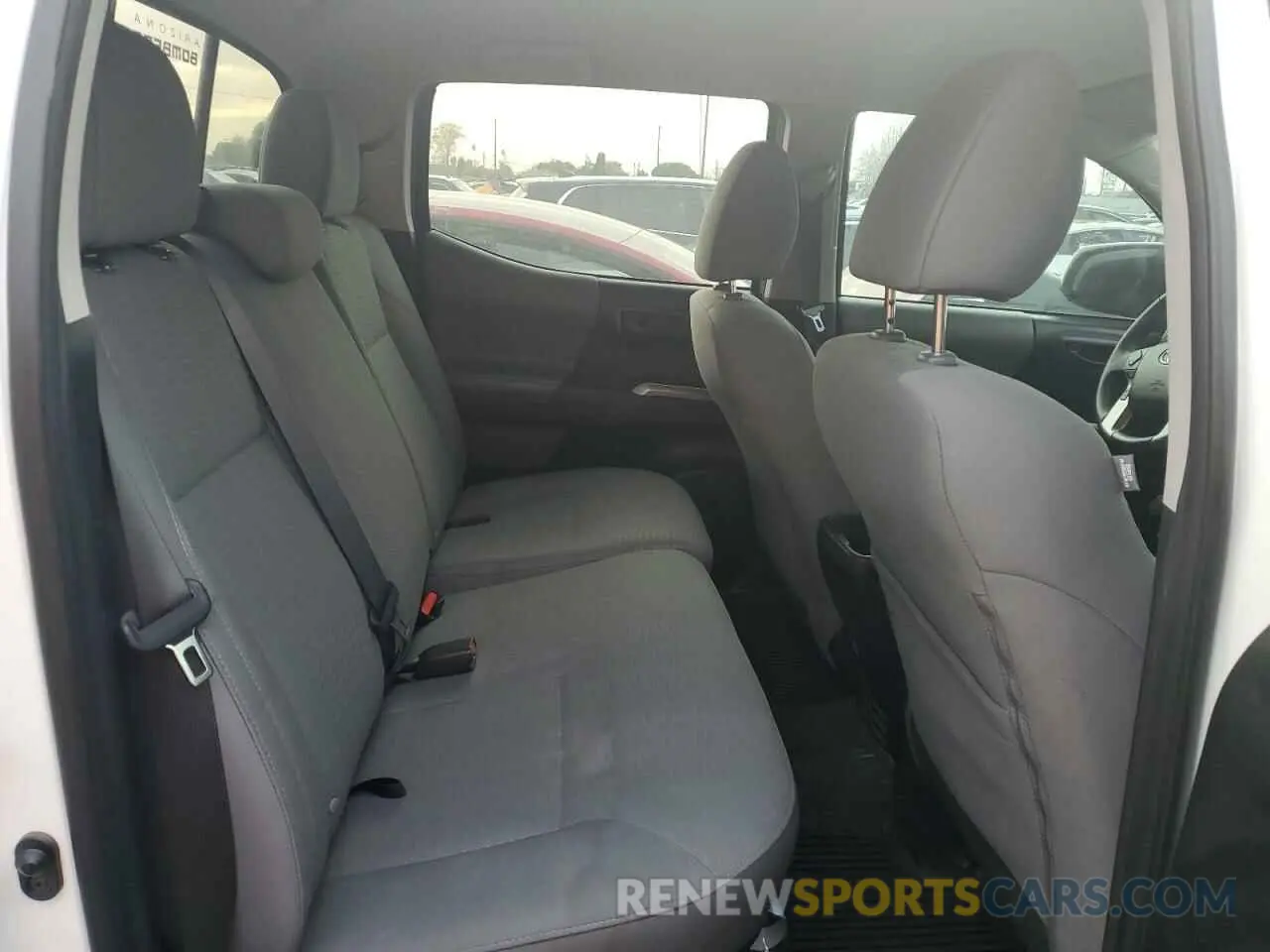 10 Photograph of a damaged car 3TMAZ5CN5KM089563 TOYOTA TACOMA 2019