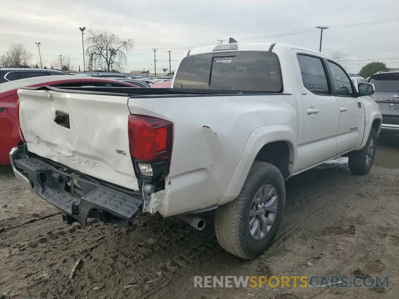 3 Photograph of a damaged car 3TMAZ5CN5KM089563 TOYOTA TACOMA 2019