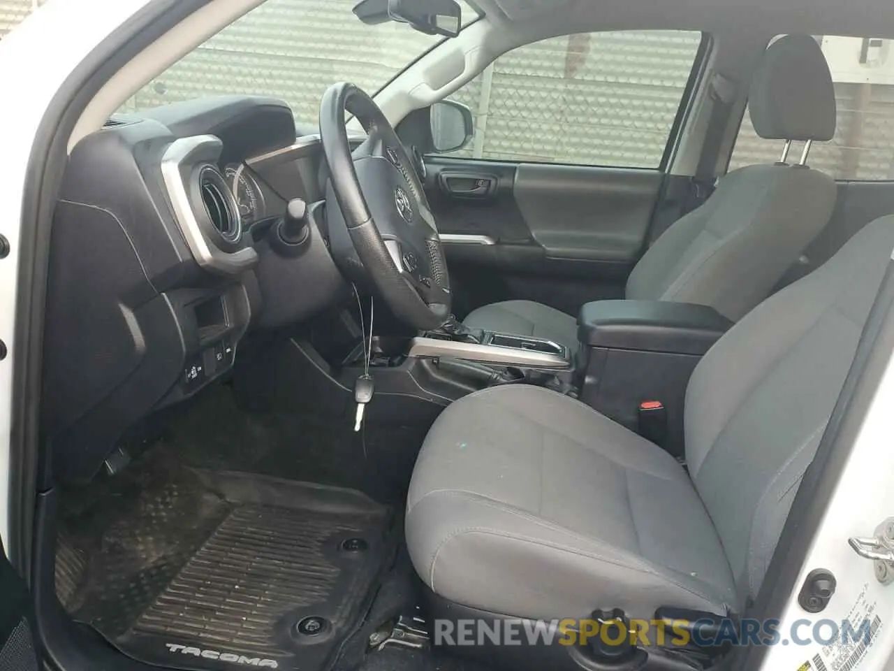 7 Photograph of a damaged car 3TMAZ5CN5KM089563 TOYOTA TACOMA 2019