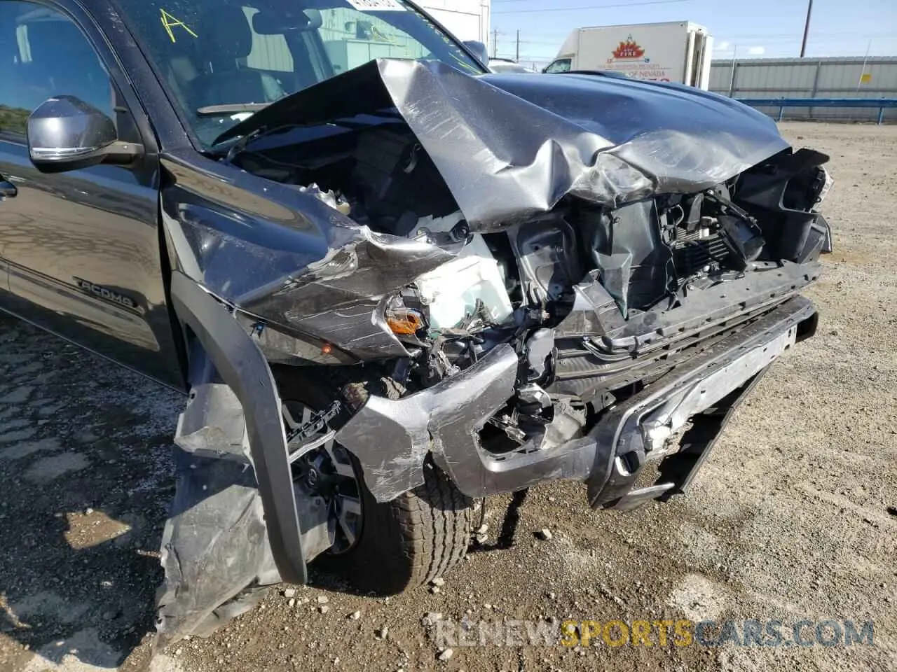 9 Photograph of a damaged car 3TMAZ5CN5KM101226 TOYOTA TACOMA 2019
