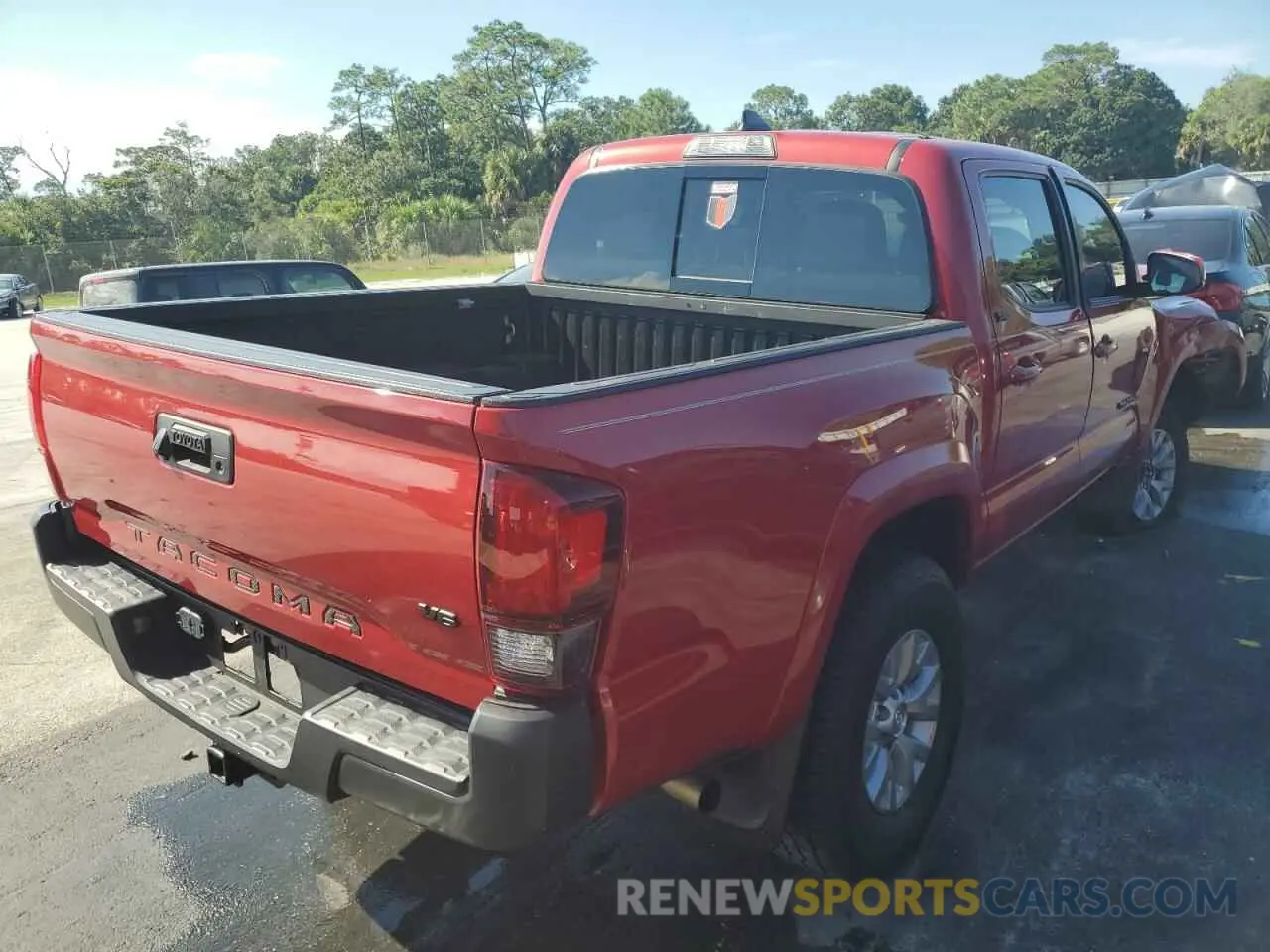 4 Фотография поврежденного автомобиля 3TMAZ5CN5KM101887 TOYOTA TACOMA 2019