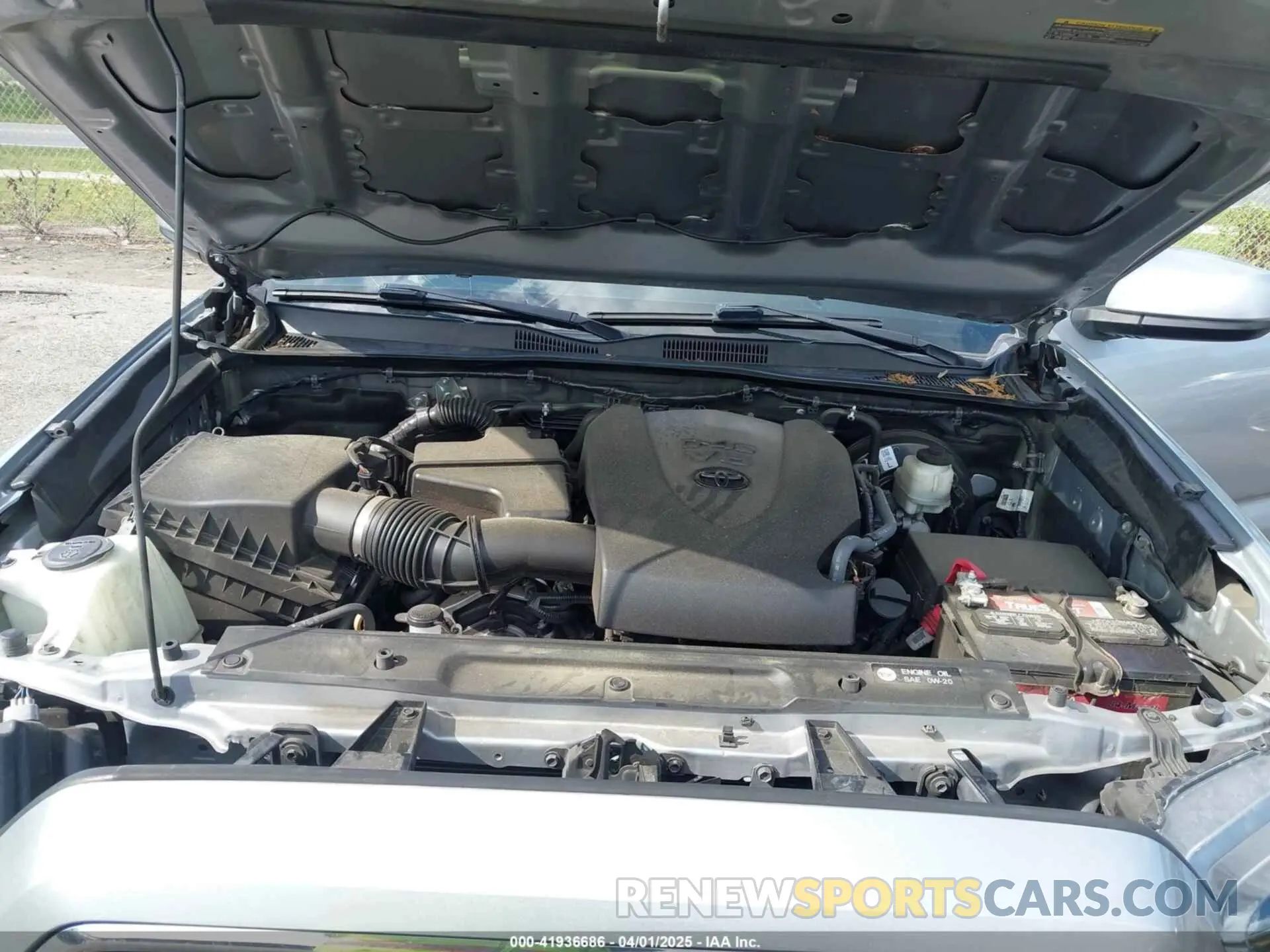 10 Photograph of a damaged car 3TMAZ5CN5KM103574 TOYOTA TACOMA 2019
