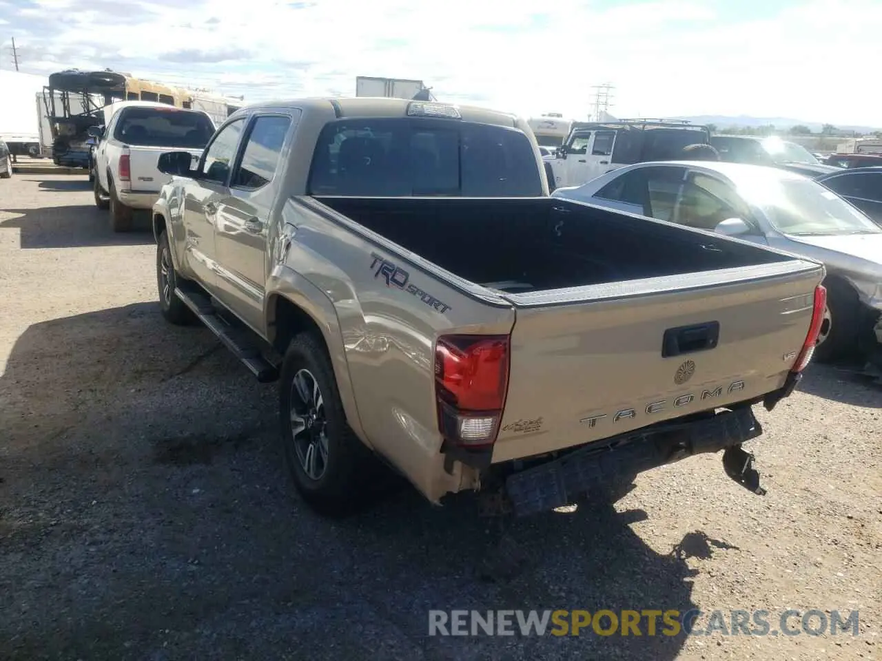 3 Photograph of a damaged car 3TMAZ5CN5KM104322 TOYOTA TACOMA 2019
