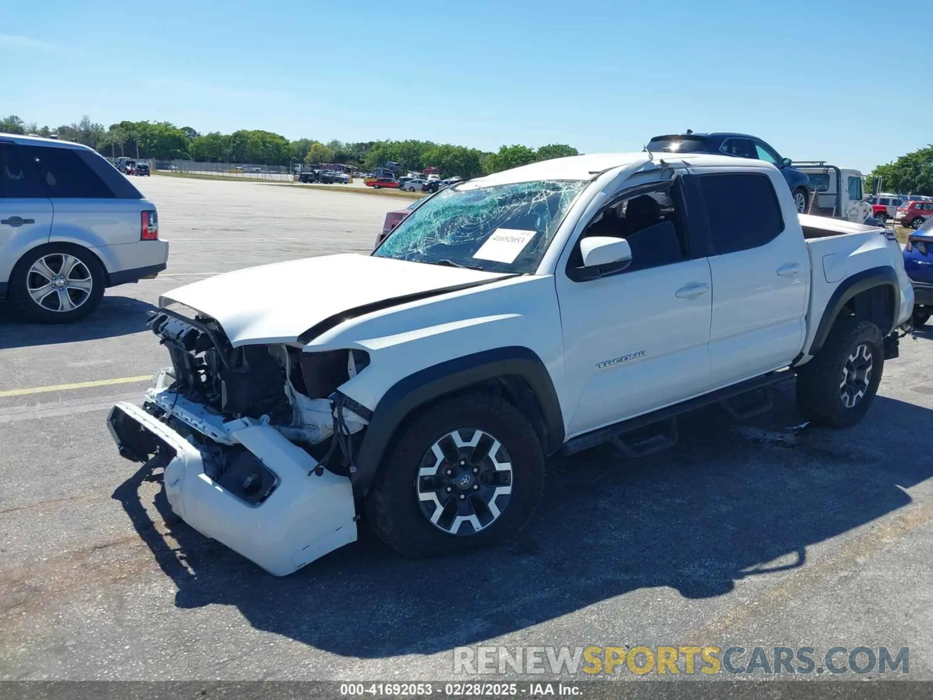 2 Photograph of a damaged car 3TMAZ5CN6KM086574 TOYOTA TACOMA 2019