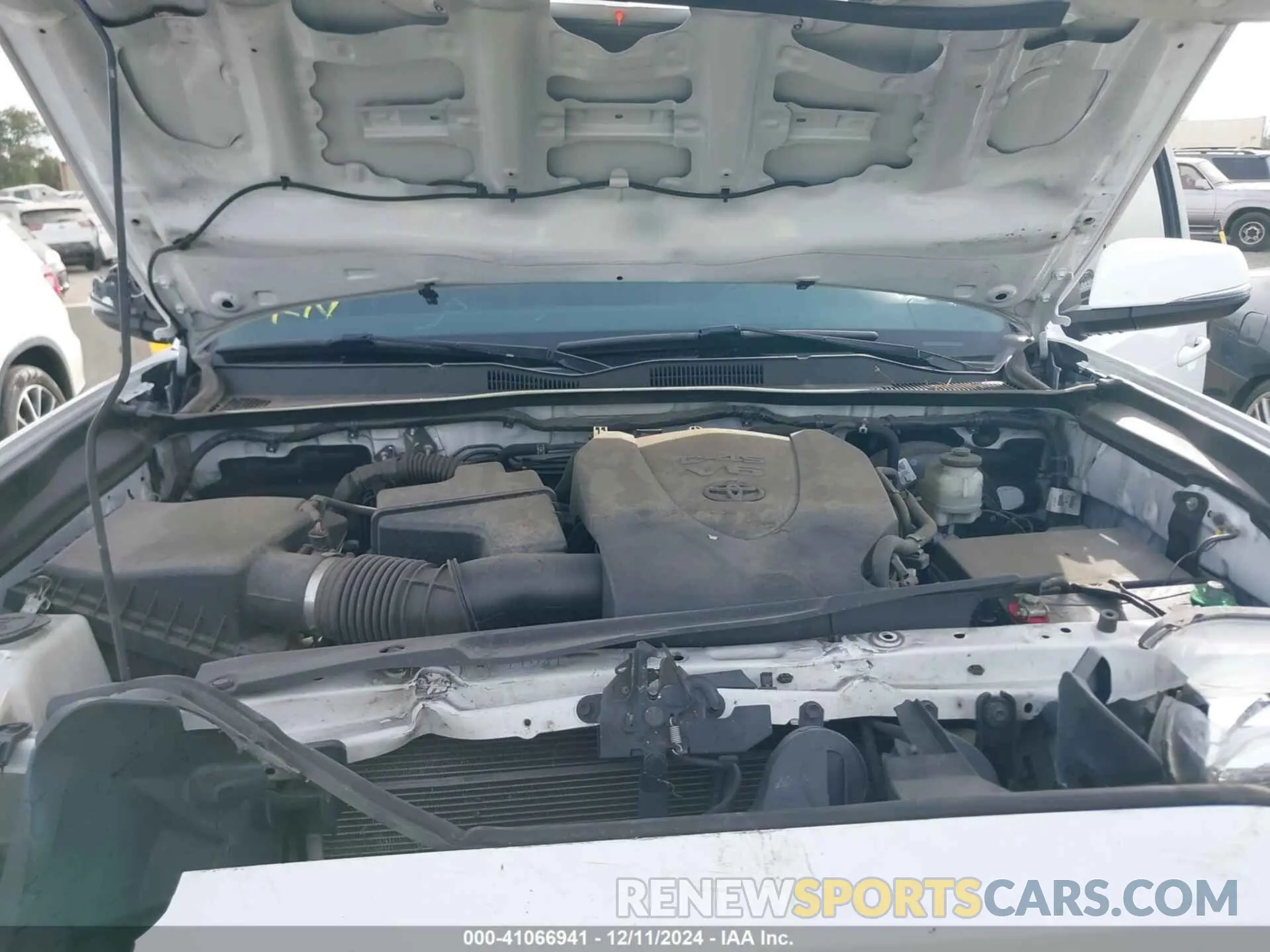 10 Фотография поврежденного автомобиля 3TMAZ5CN6KM087708 TOYOTA TACOMA 2019