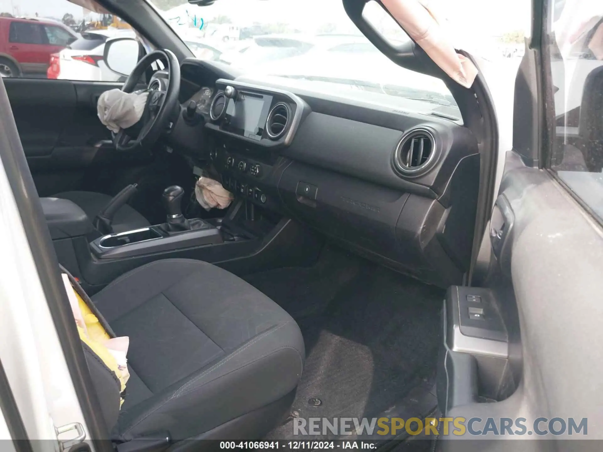 5 Фотография поврежденного автомобиля 3TMAZ5CN6KM087708 TOYOTA TACOMA 2019