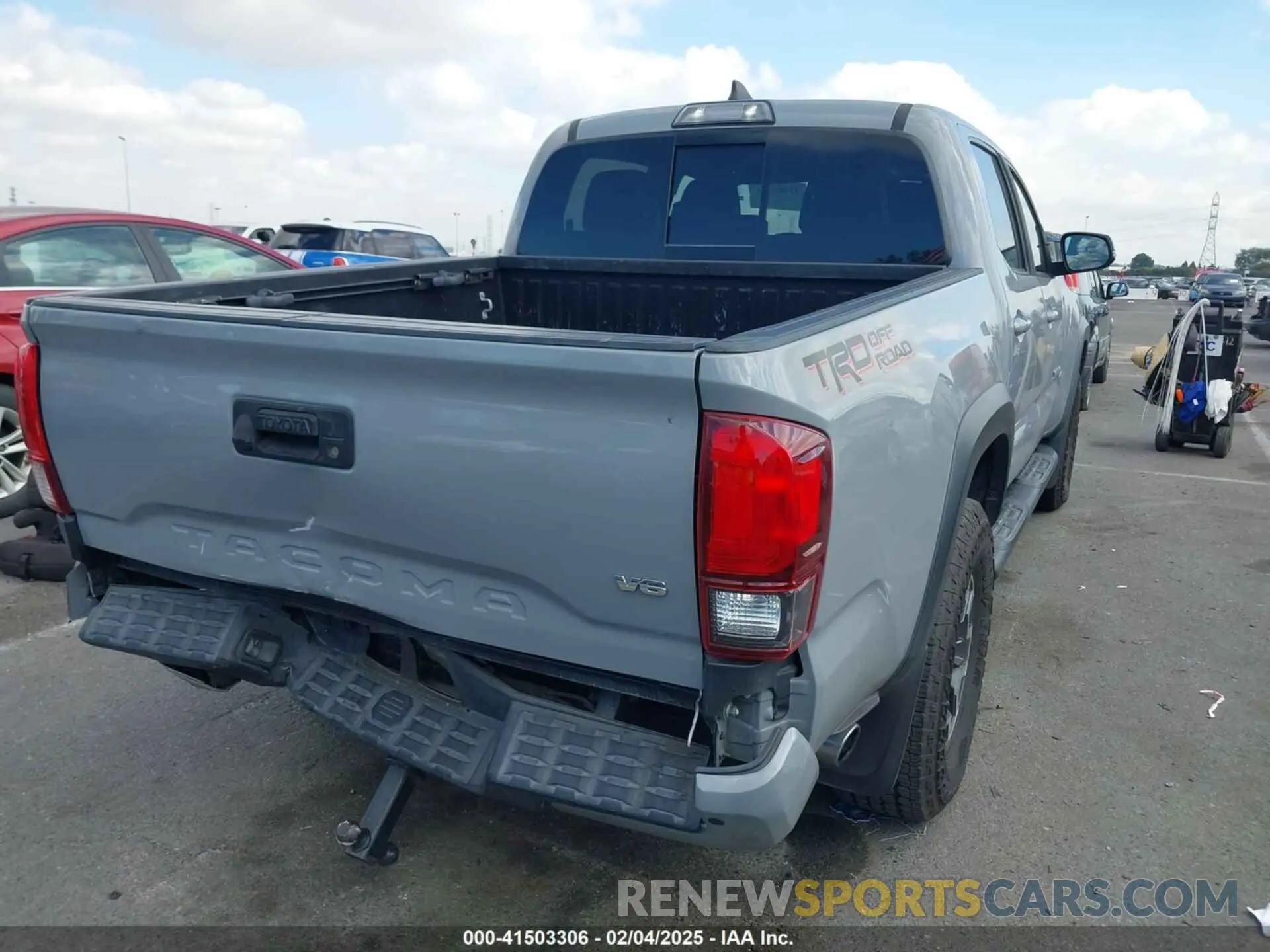 4 Фотография поврежденного автомобиля 3TMAZ5CN6KM100876 TOYOTA TACOMA 2019