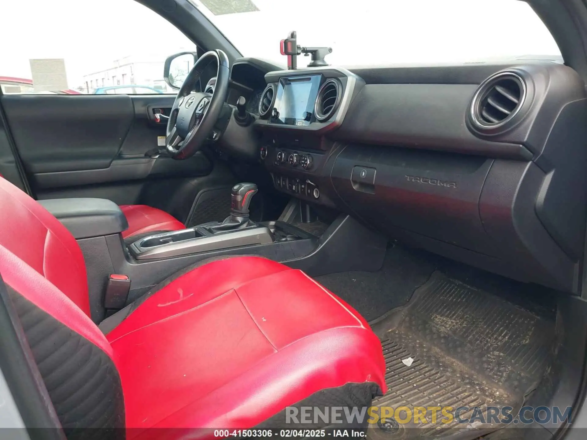 5 Фотография поврежденного автомобиля 3TMAZ5CN6KM100876 TOYOTA TACOMA 2019