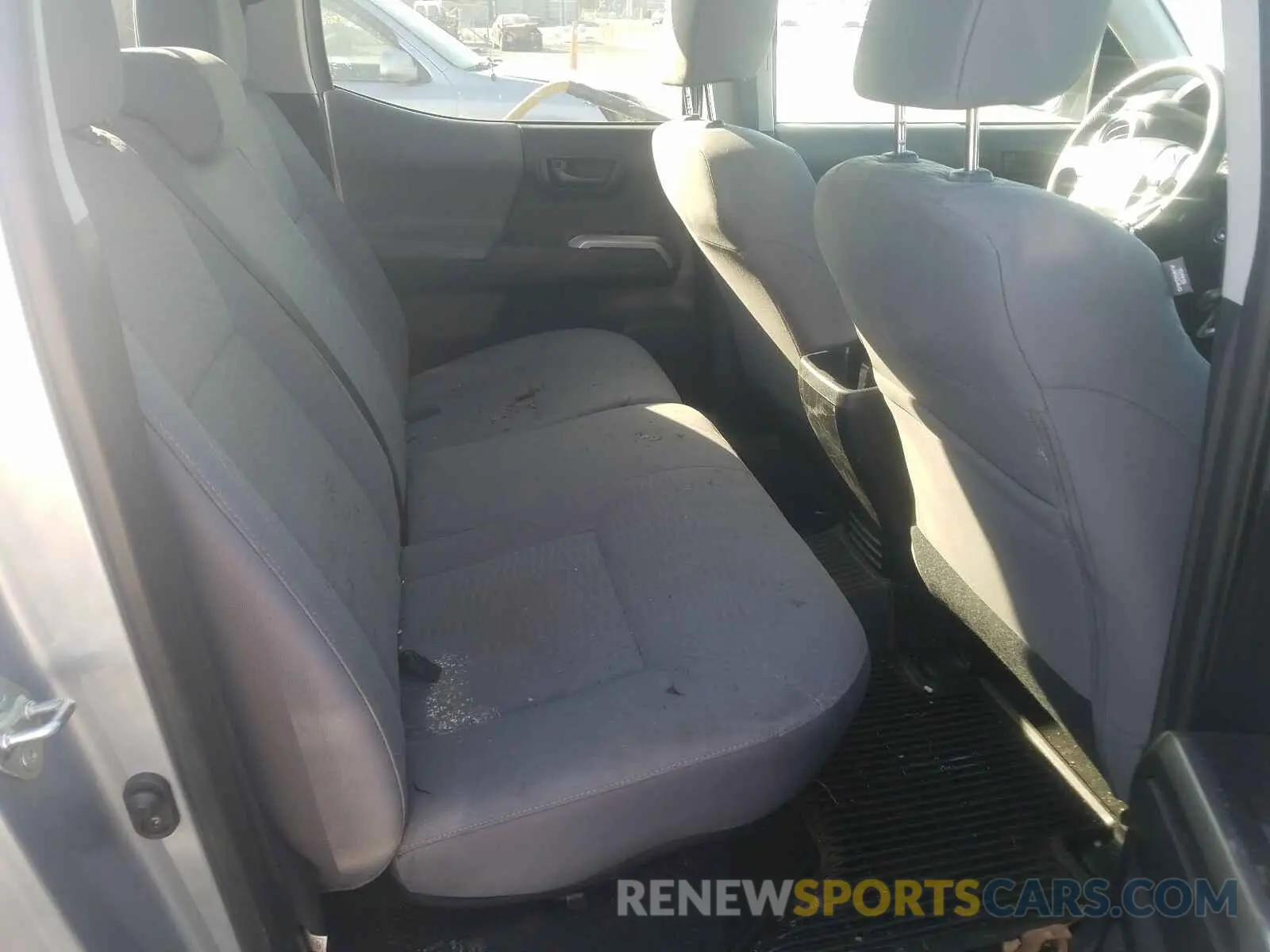 6 Photograph of a damaged car 3TMAZ5CN6KM104328 TOYOTA TACOMA 2019