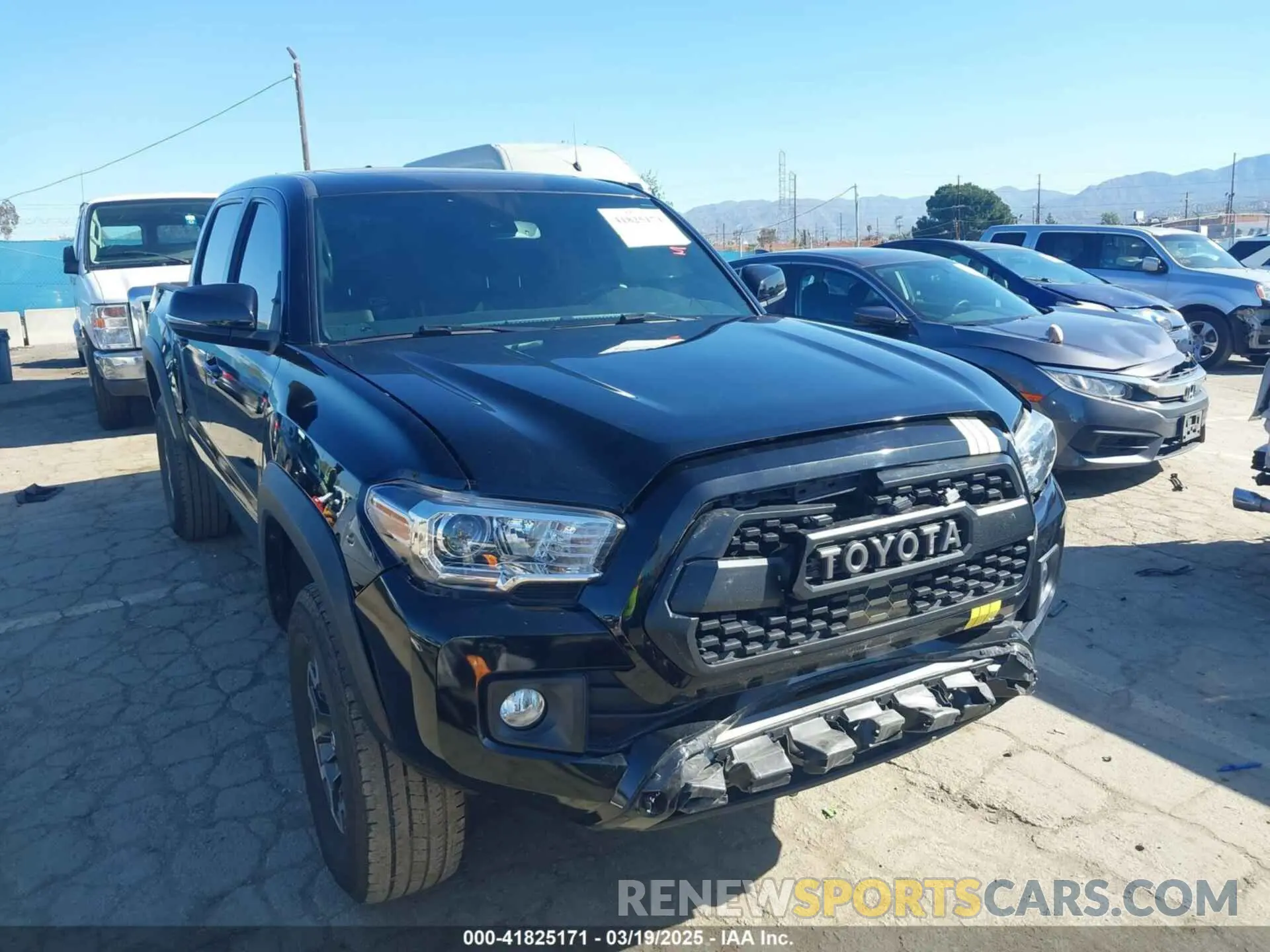 1 Фотография поврежденного автомобиля 3TMAZ5CN6KM105771 TOYOTA TACOMA 2019