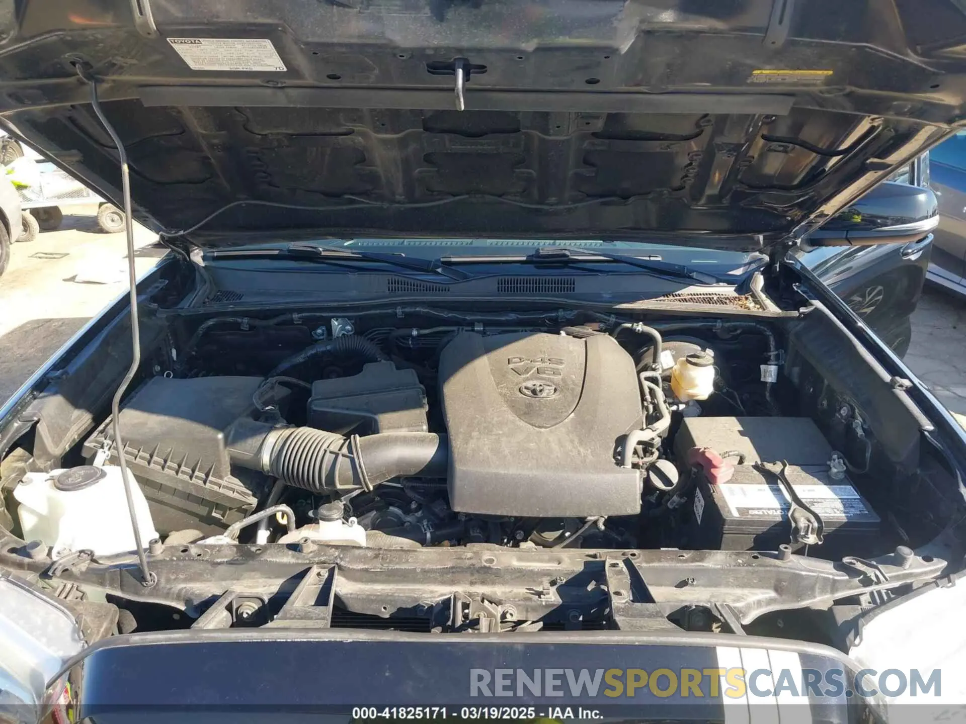 10 Фотография поврежденного автомобиля 3TMAZ5CN6KM105771 TOYOTA TACOMA 2019