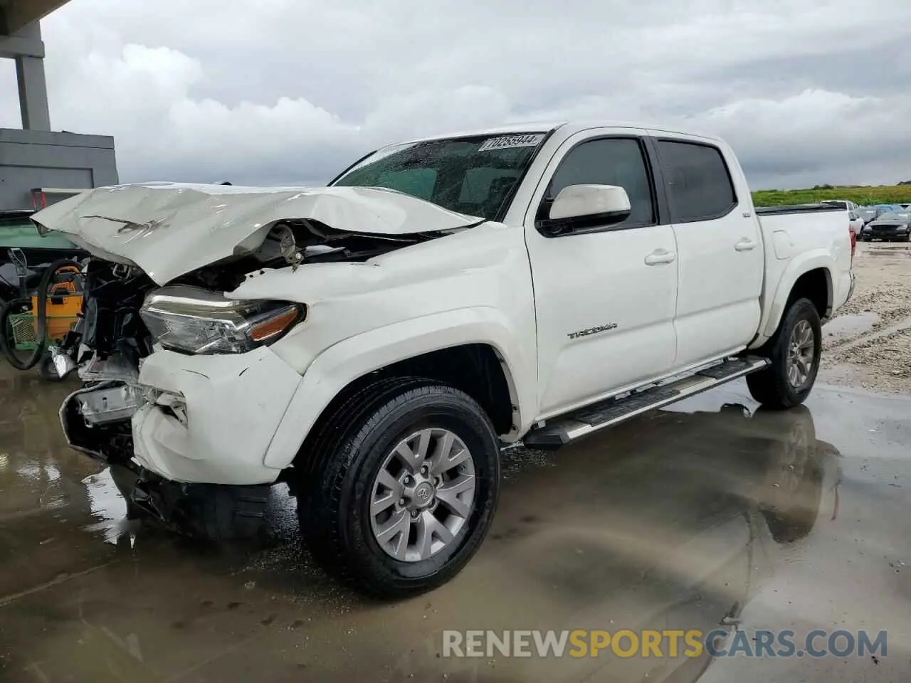 1 Фотография поврежденного автомобиля 3TMAZ5CN7KM085711 TOYOTA TACOMA 2019