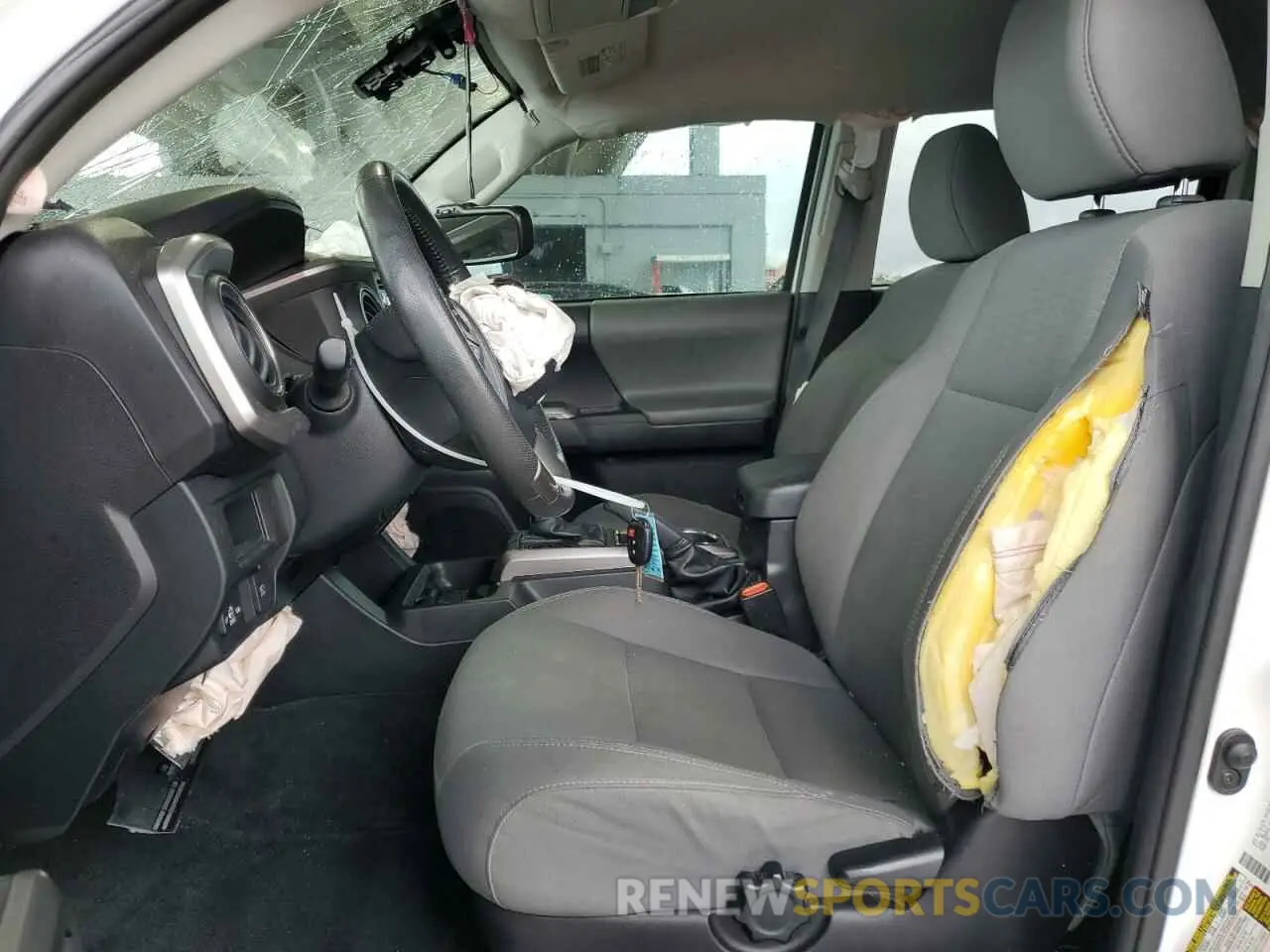 7 Фотография поврежденного автомобиля 3TMAZ5CN7KM085711 TOYOTA TACOMA 2019