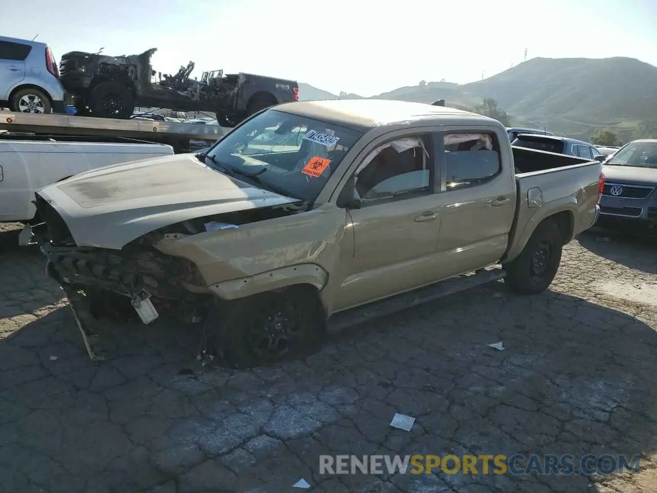 1 Photograph of a damaged car 3TMAZ5CN8KM086978 TOYOTA TACOMA 2019