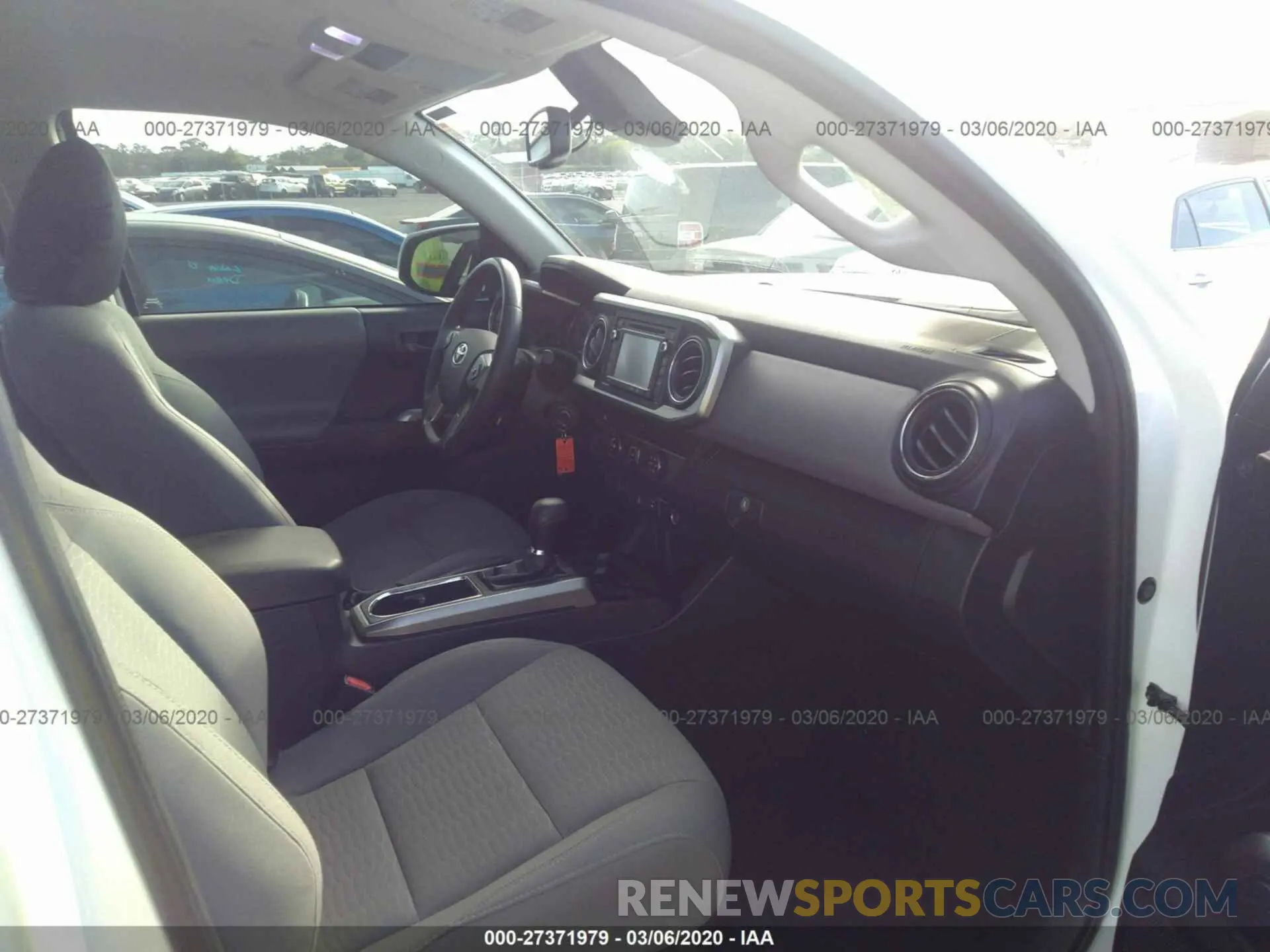 5 Photograph of a damaged car 3TMAZ5CN8KM099603 TOYOTA TACOMA 2019