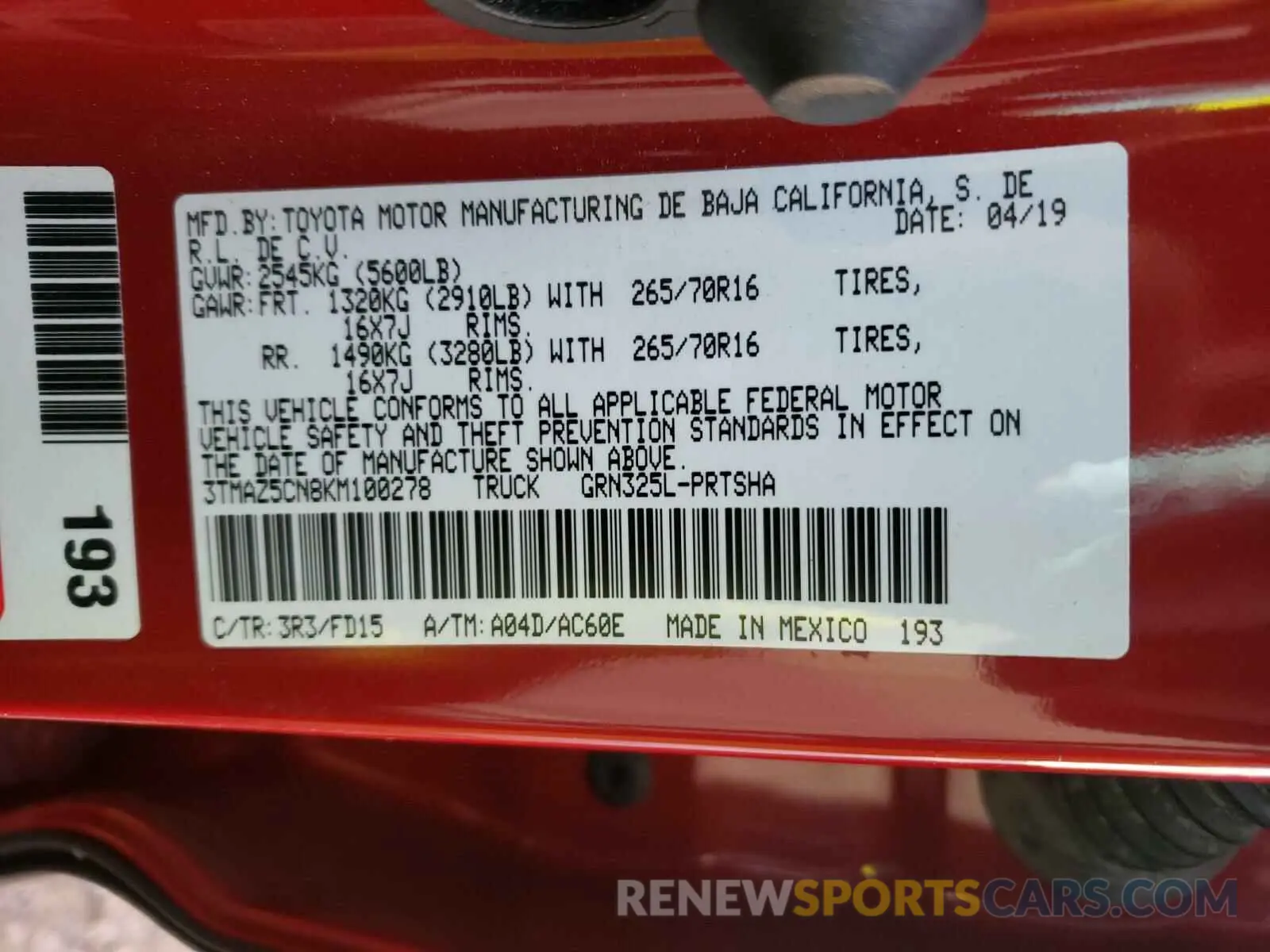10 Photograph of a damaged car 3TMAZ5CN8KM100278 TOYOTA TACOMA 2019