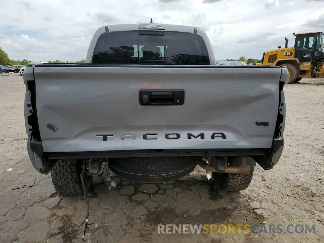 6 Photograph of a damaged car 3TMAZ5CN8KM101639 TOYOTA TACOMA 2019