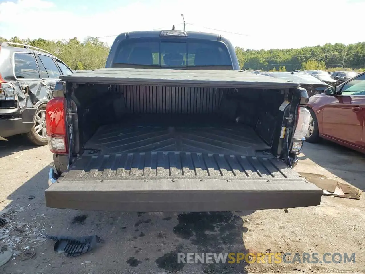 6 Photograph of a damaged car 3TMAZ5CN8KM111782 TOYOTA TACOMA 2019