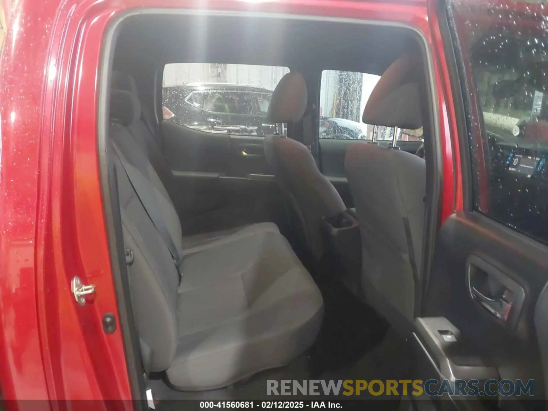 8 Photograph of a damaged car 3TMAZ5CN8KM113662 TOYOTA TACOMA 2019