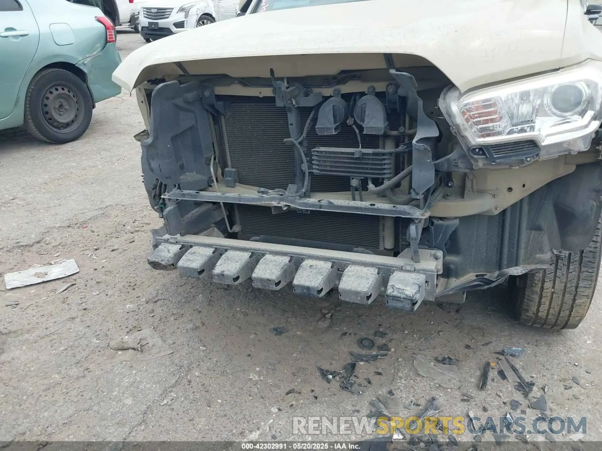 6 Photograph of a damaged car 3TMAZ5CN9KM081207 TOYOTA TACOMA 2019
