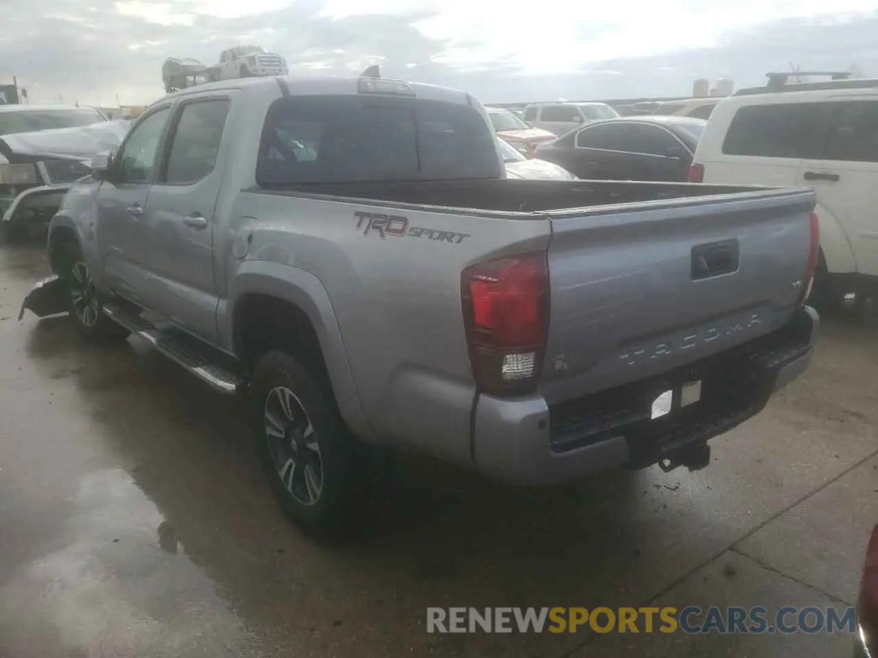 3 Photograph of a damaged car 3TMAZ5CN9KM095236 TOYOTA TACOMA 2019