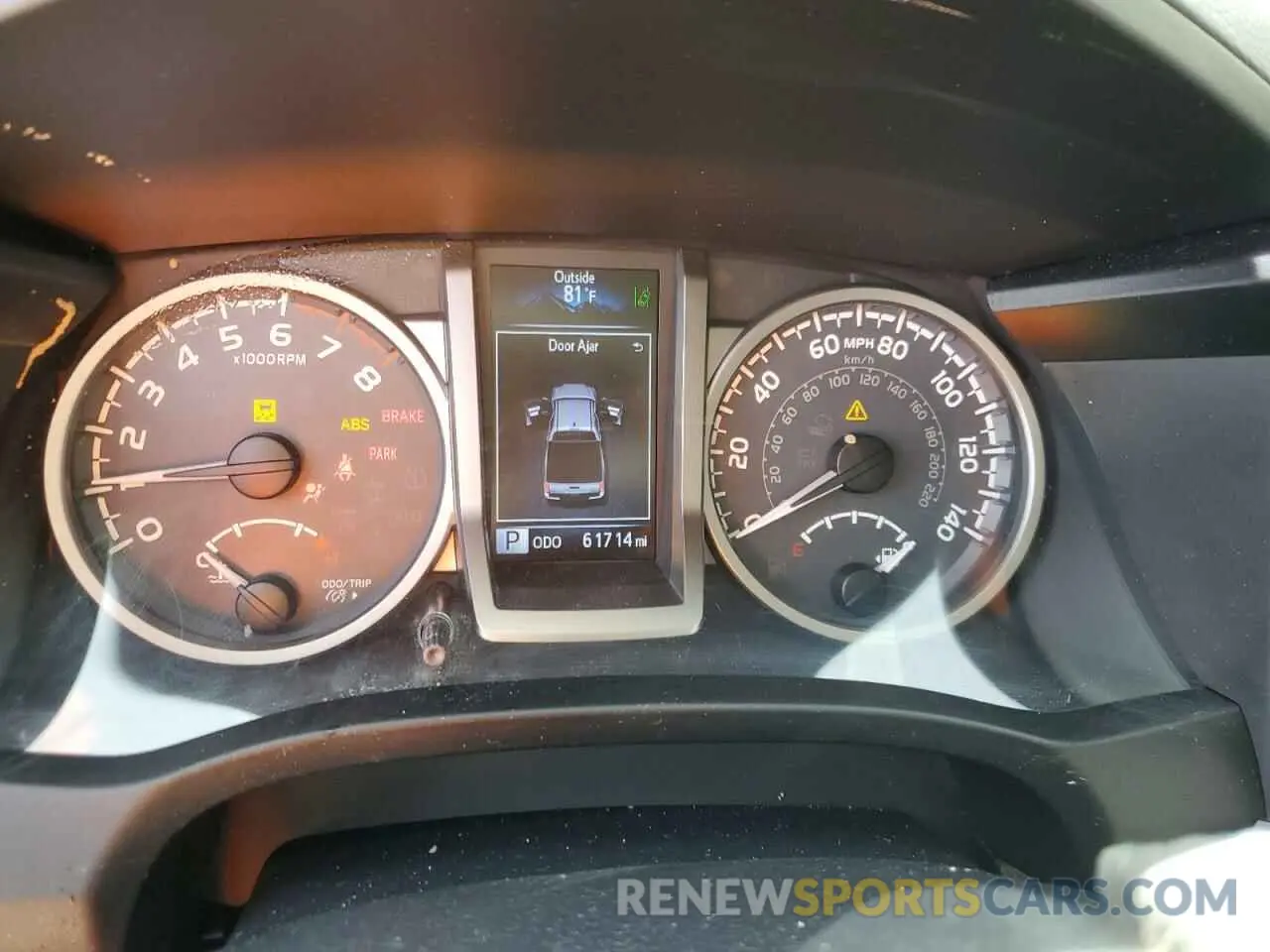 9 Photograph of a damaged car 3TMAZ5CN9KM103626 TOYOTA TACOMA 2019