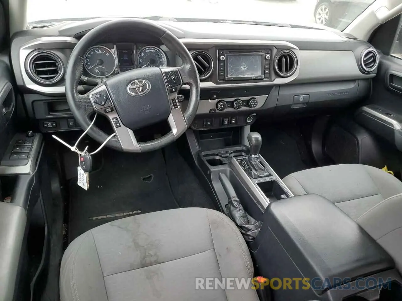 8 Фотография поврежденного автомобиля 3TMAZ5CN9KM104632 TOYOTA TACOMA 2019