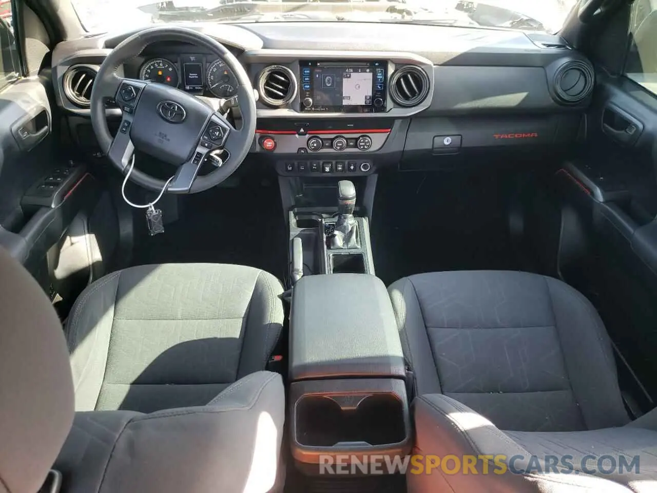 8 Фотография поврежденного автомобиля 3TMBZ5DN1KM021697 TOYOTA TACOMA 2019