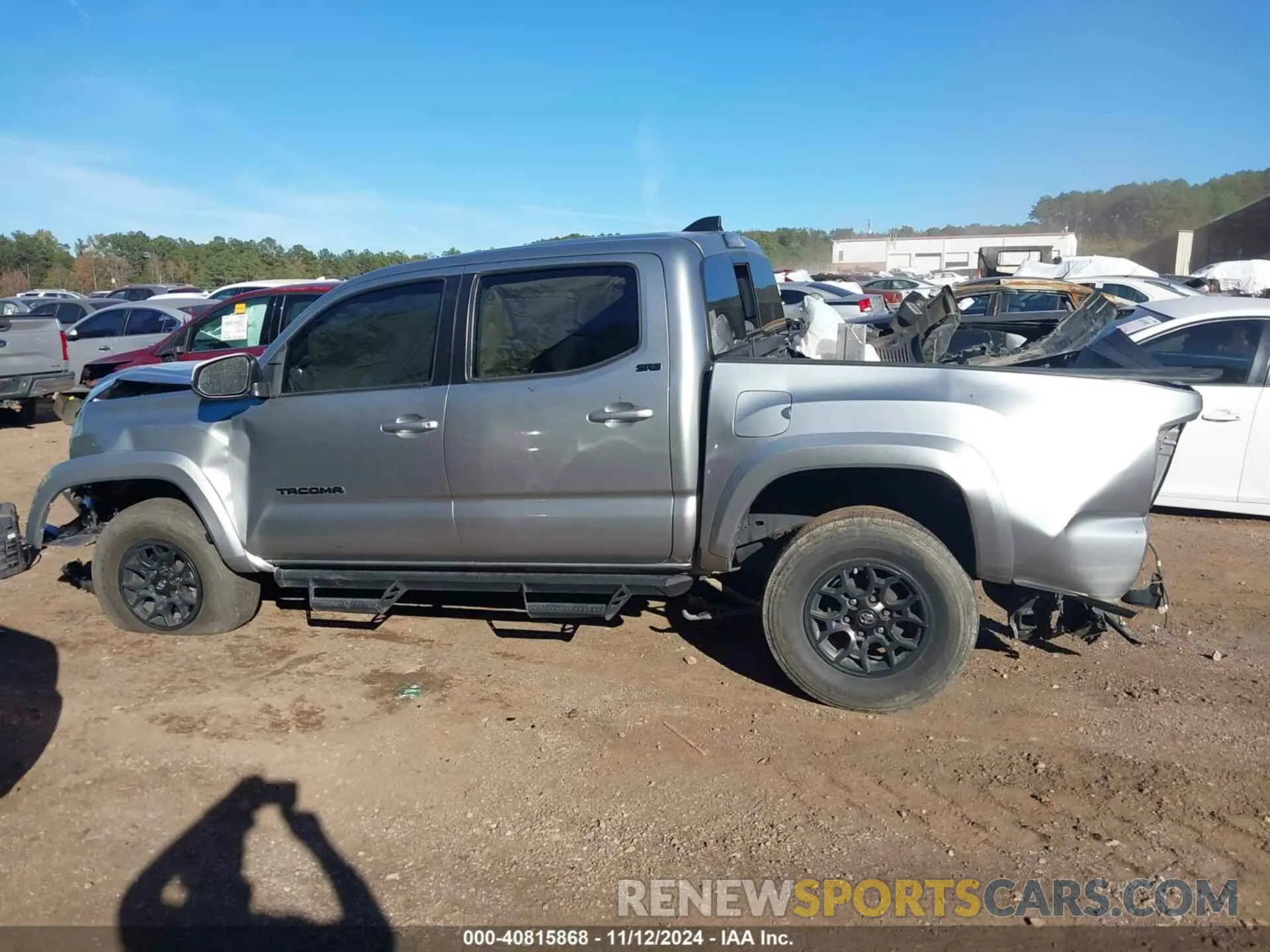 14 Фотография поврежденного автомобиля 3TMCZ5AN0KM189565 TOYOTA TACOMA 2019