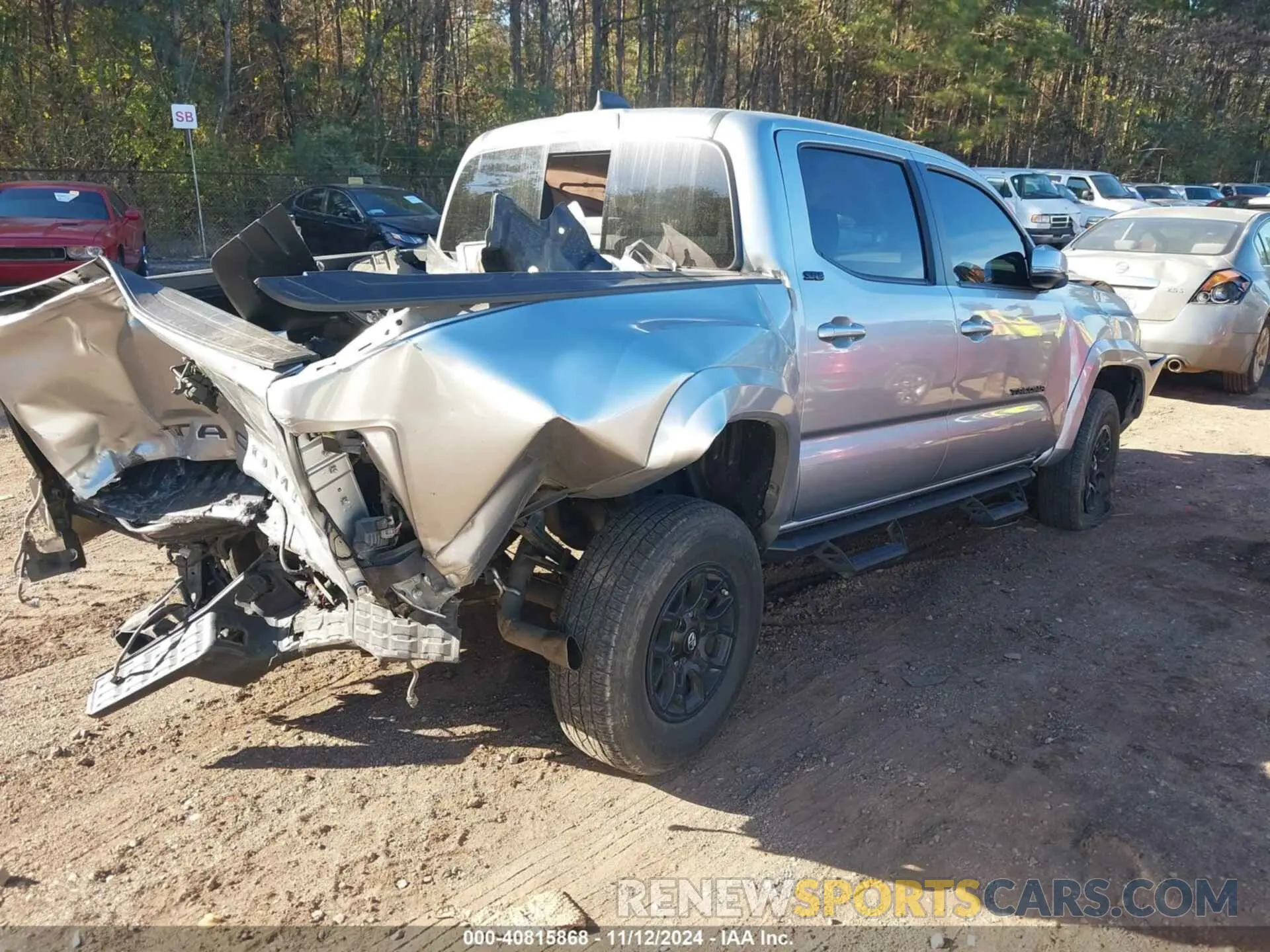 4 Фотография поврежденного автомобиля 3TMCZ5AN0KM189565 TOYOTA TACOMA 2019