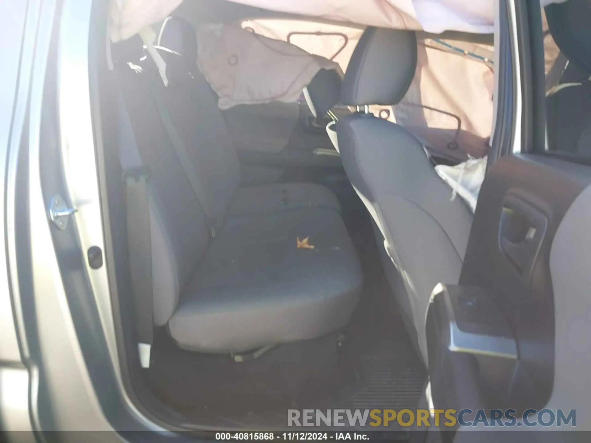 8 Фотография поврежденного автомобиля 3TMCZ5AN0KM189565 TOYOTA TACOMA 2019