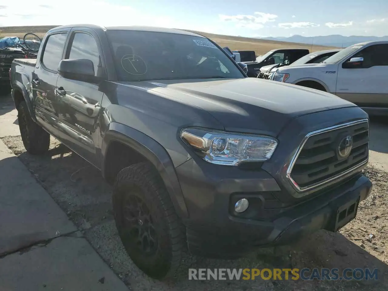 1 Photograph of a damaged car 3TMCZ5AN0KM223293 TOYOTA TACOMA 2019