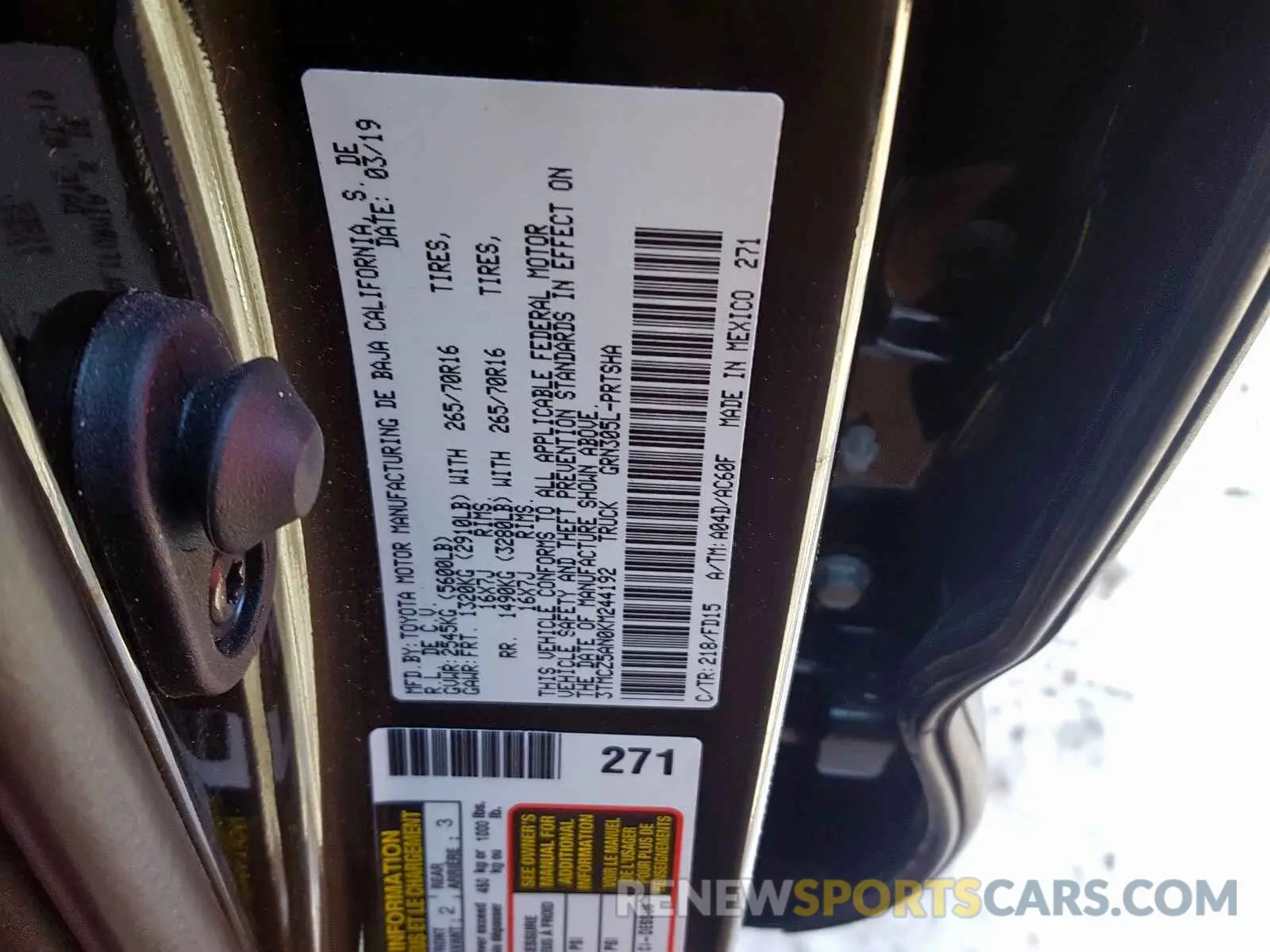 10 Photograph of a damaged car 3TMCZ5AN0KM244192 TOYOTA TACOMA 2019