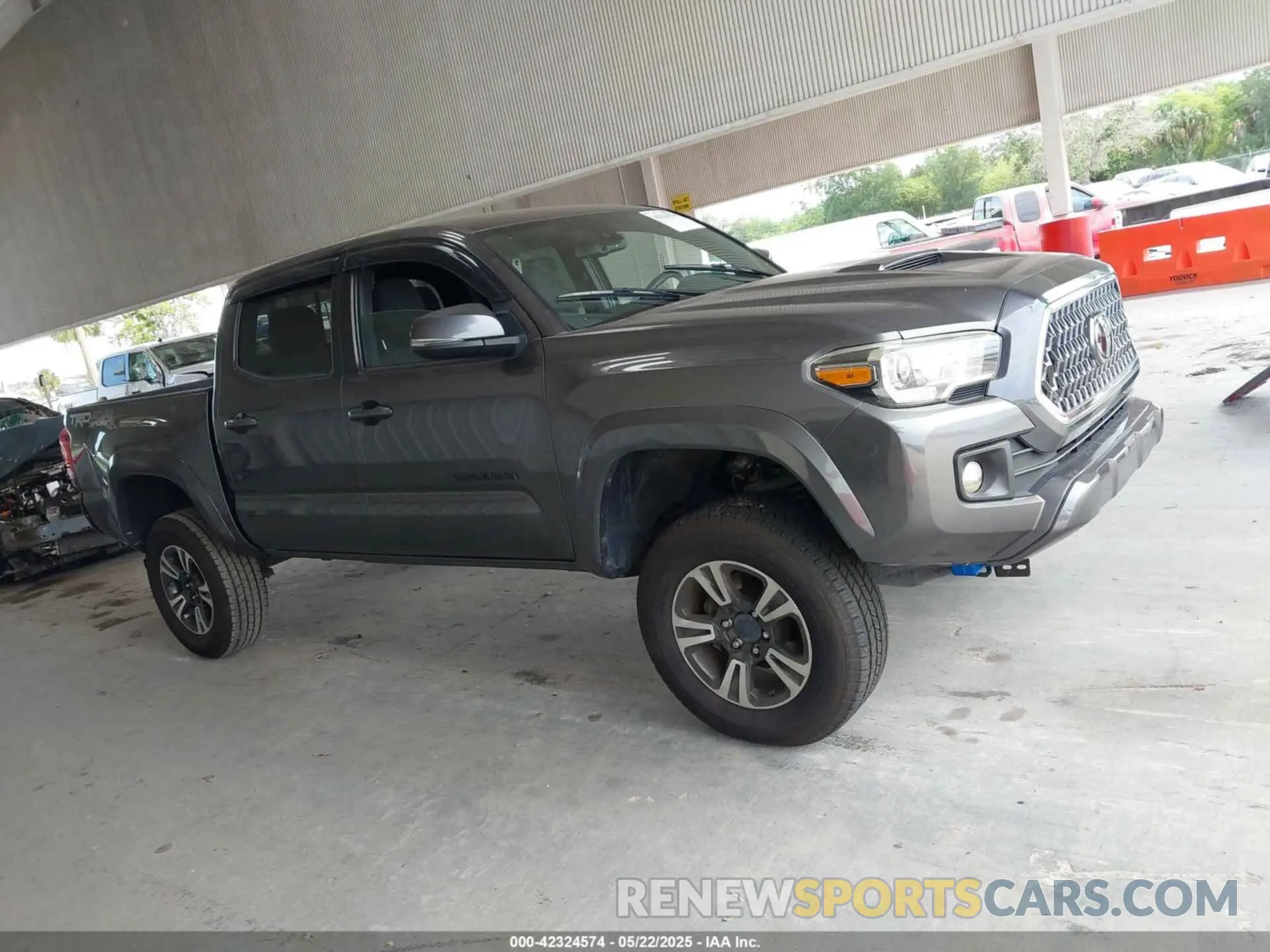 13 Photograph of a damaged car 3TMCZ5AN0KM248419 TOYOTA TACOMA 2019