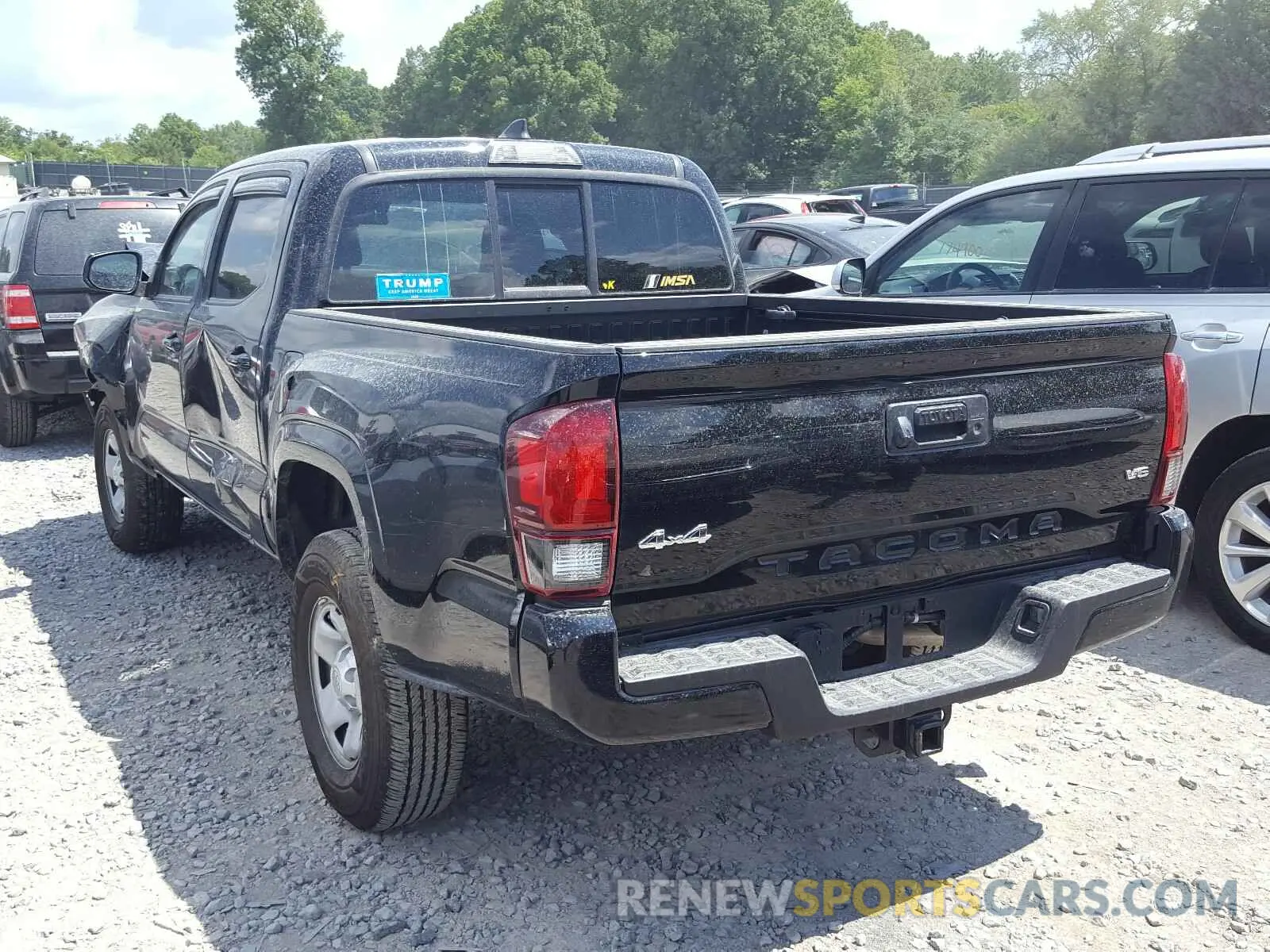 3 Photograph of a damaged car 3TMCZ5AN0KM279640 TOYOTA TACOMA 2019