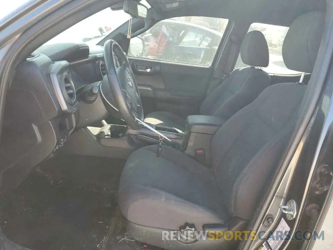 7 Photograph of a damaged car 3TMCZ5AN0KM279721 TOYOTA TACOMA 2019