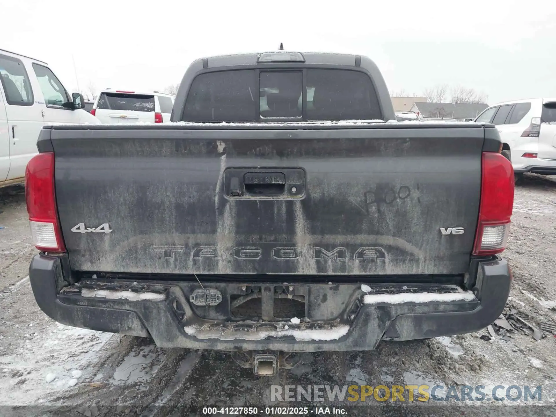 17 Photograph of a damaged car 3TMCZ5AN1KM220984 TOYOTA TACOMA 2019