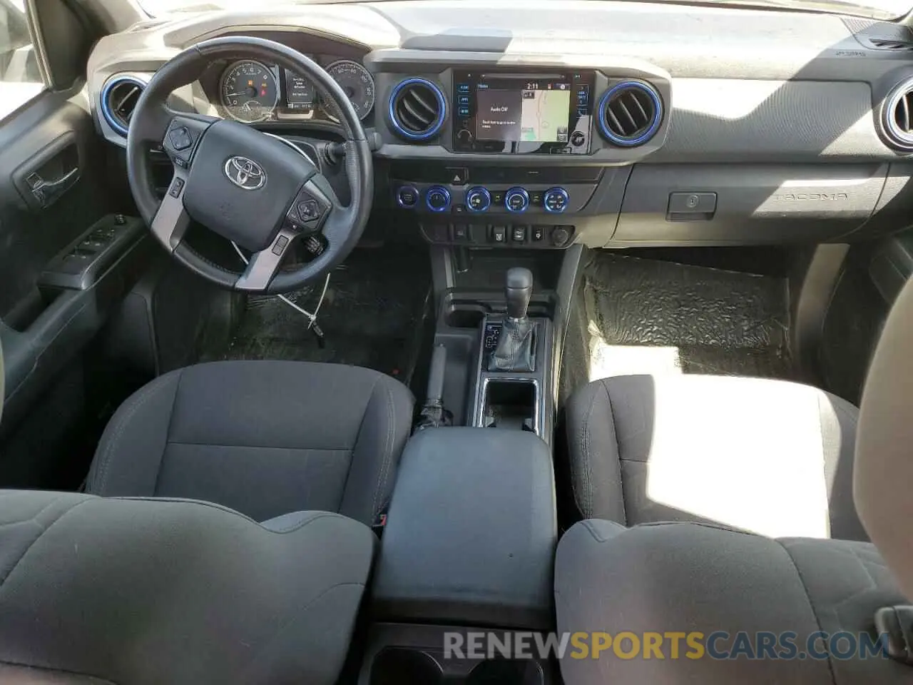 8 Фотография поврежденного автомобиля 3TMCZ5AN1KM263494 TOYOTA TACOMA 2019