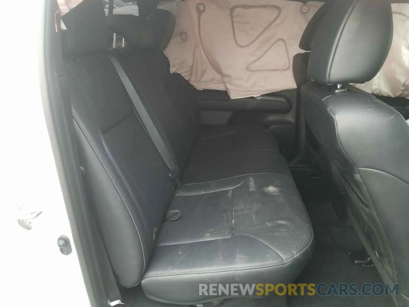 6 Photograph of a damaged car 3TMCZ5AN1KM266878 TOYOTA TACOMA 2019