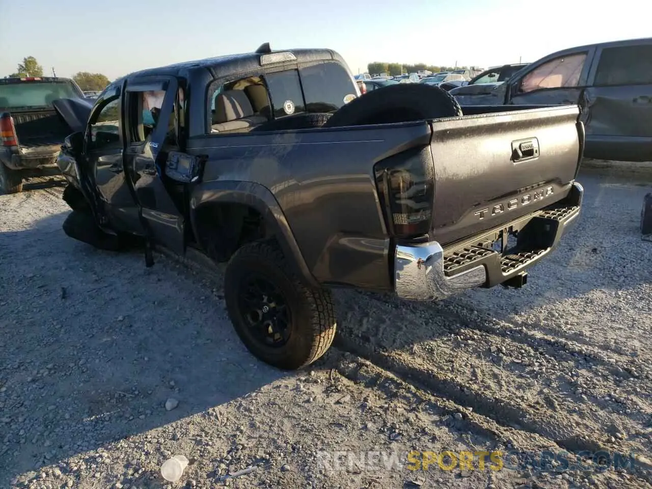 3 Photograph of a damaged car 3TMCZ5AN1KM282272 TOYOTA TACOMA 2019