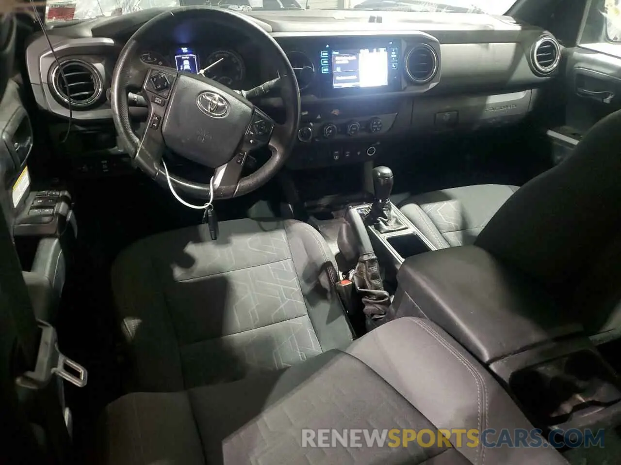 8 Photograph of a damaged car 3TMCZ5AN2KM194542 TOYOTA TACOMA 2019
